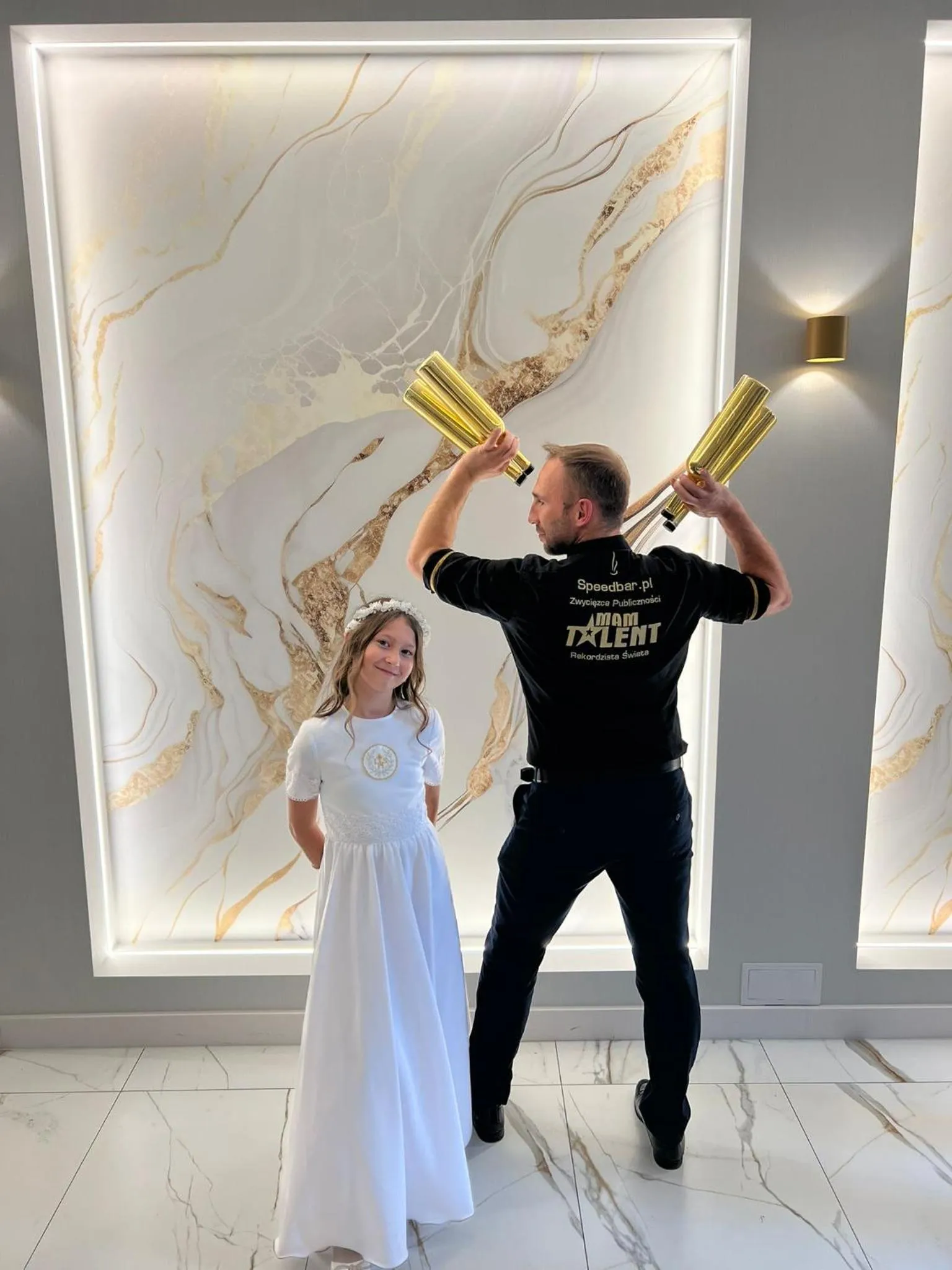 People in Hotel Lantier & Swimming Pool Zone