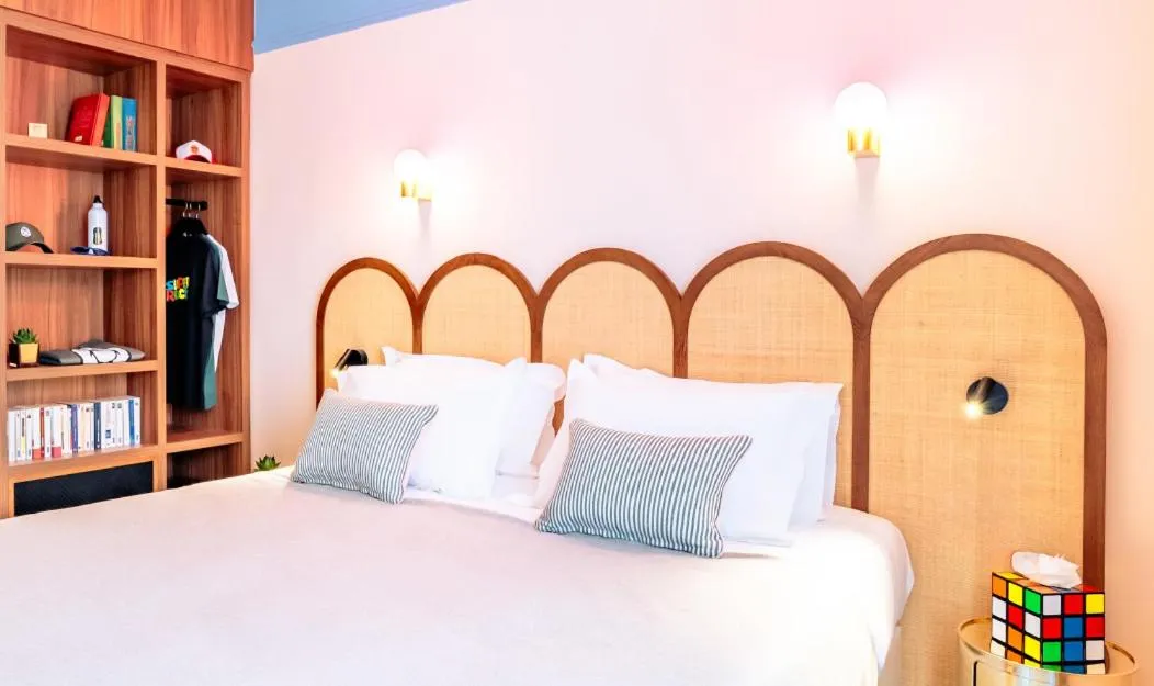 Bed in Citadines Castellane Marseille