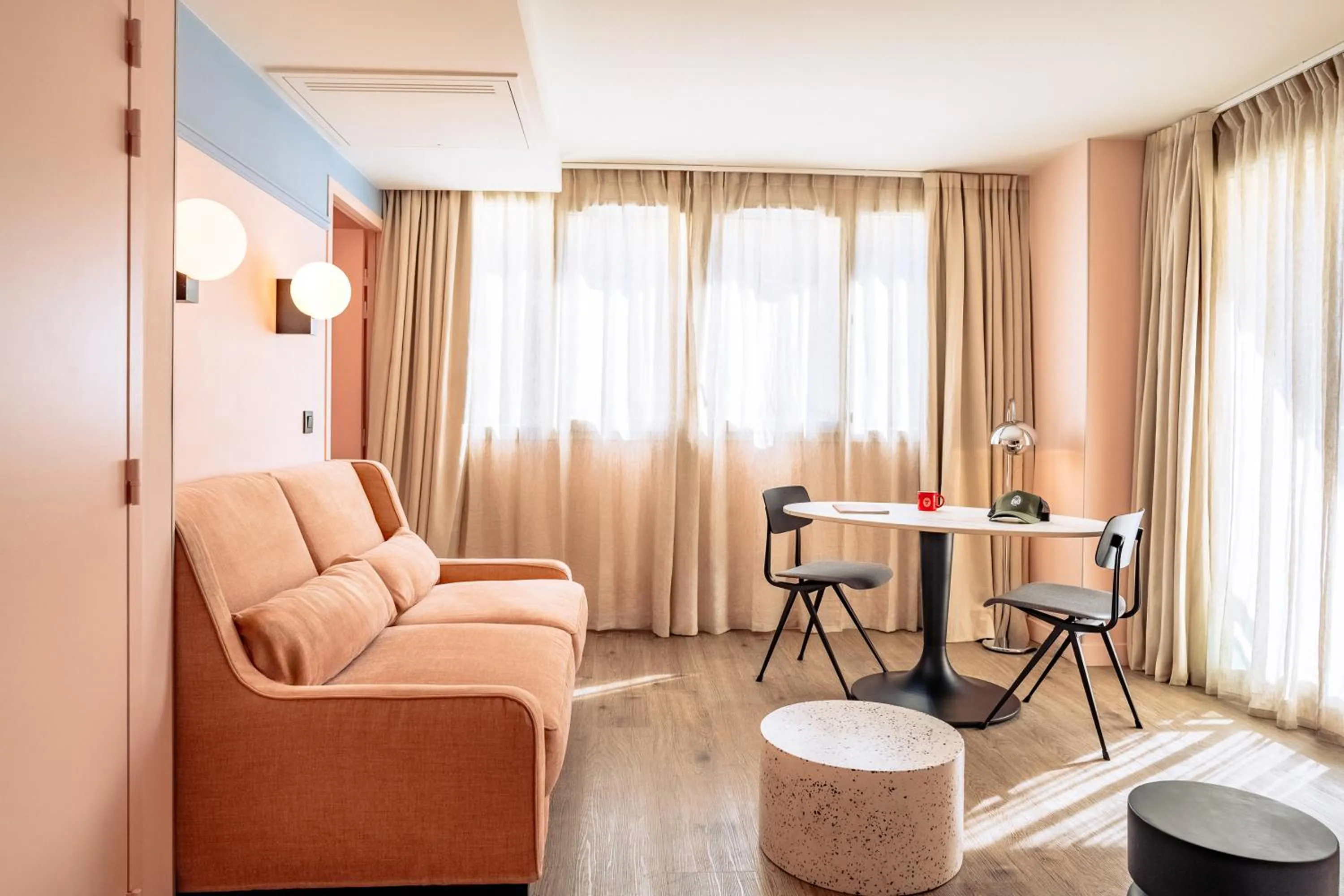 Living room in RockyPop Marseille Hôtel