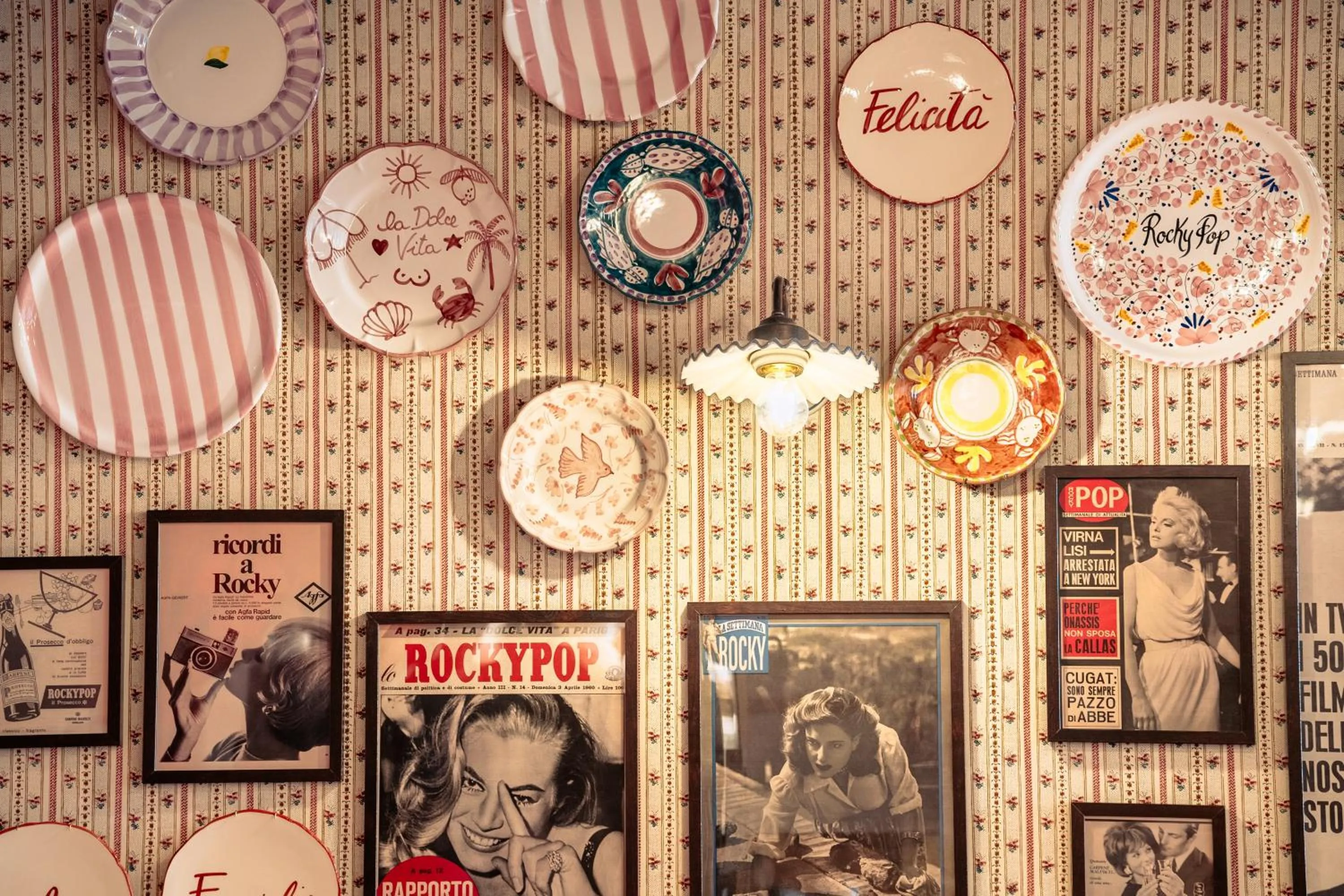 Restaurant/places to eat in RockyPop Marseille Hôtel