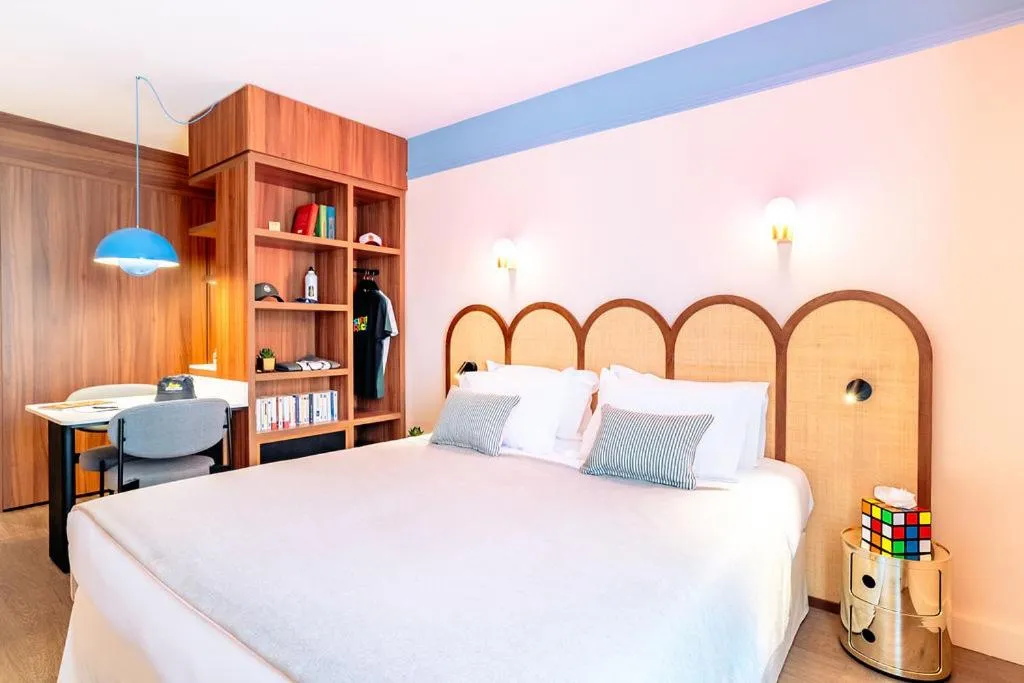 Bed in Citadines Castellane Marseille