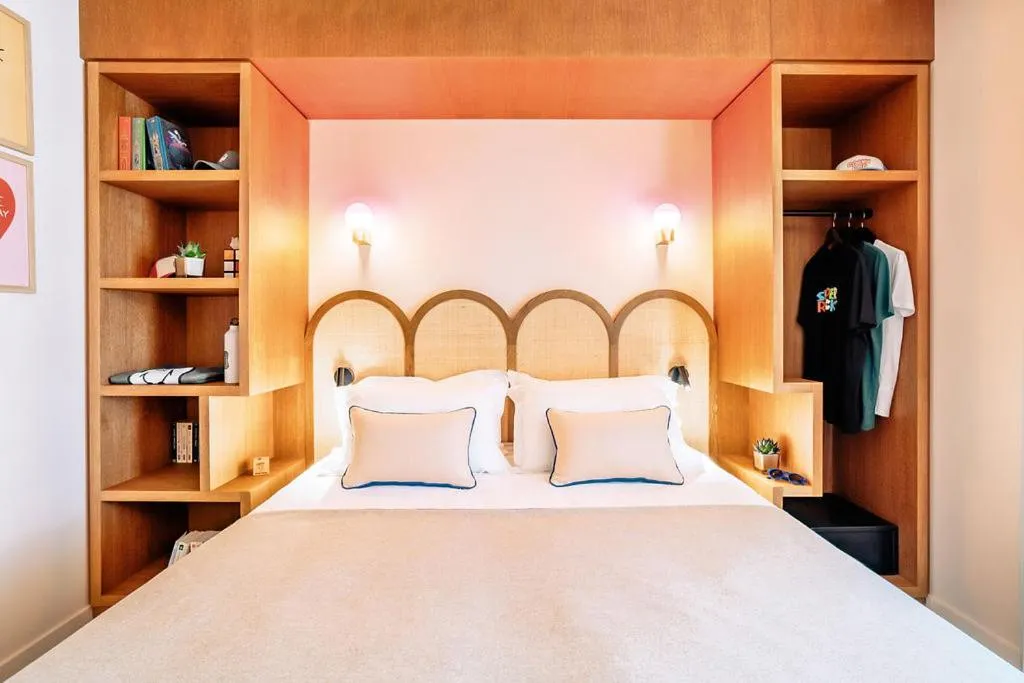 Bed in Citadines Castellane Marseille