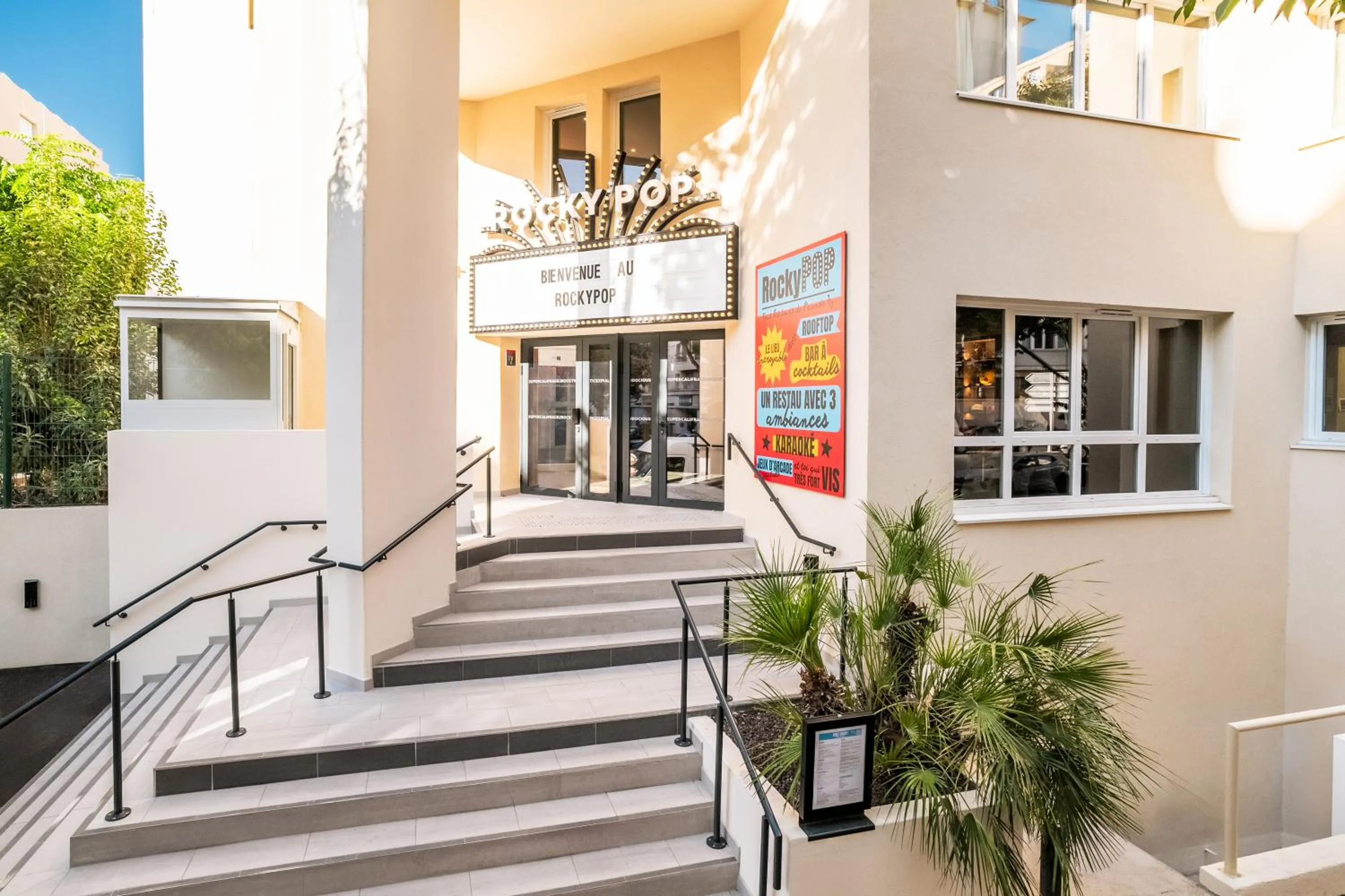 Property building in RockyPop Marseille Hôtel