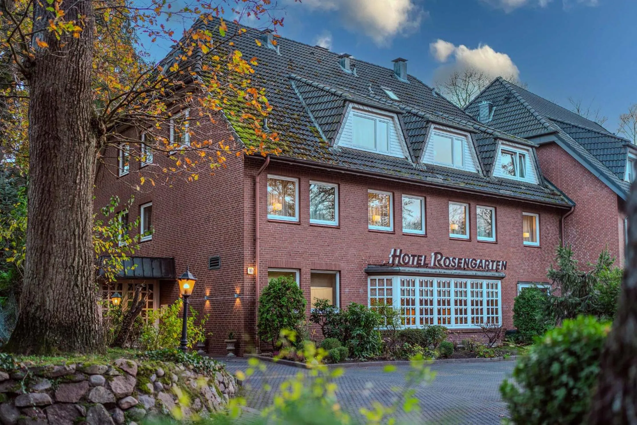 Property building in Boutique Hotel Rosengarten Hamburg