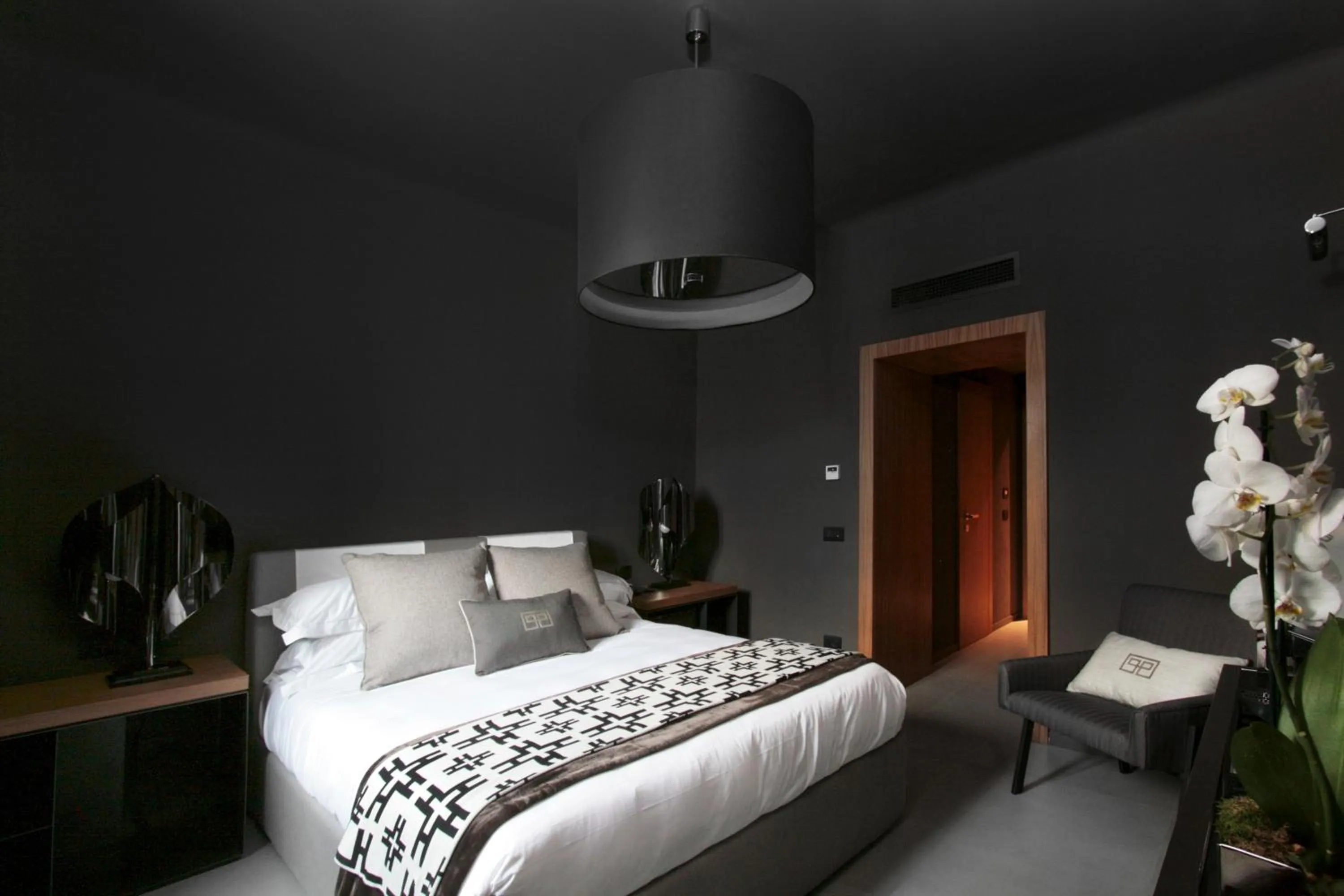 Staff, Bed in Parioli Place B&B