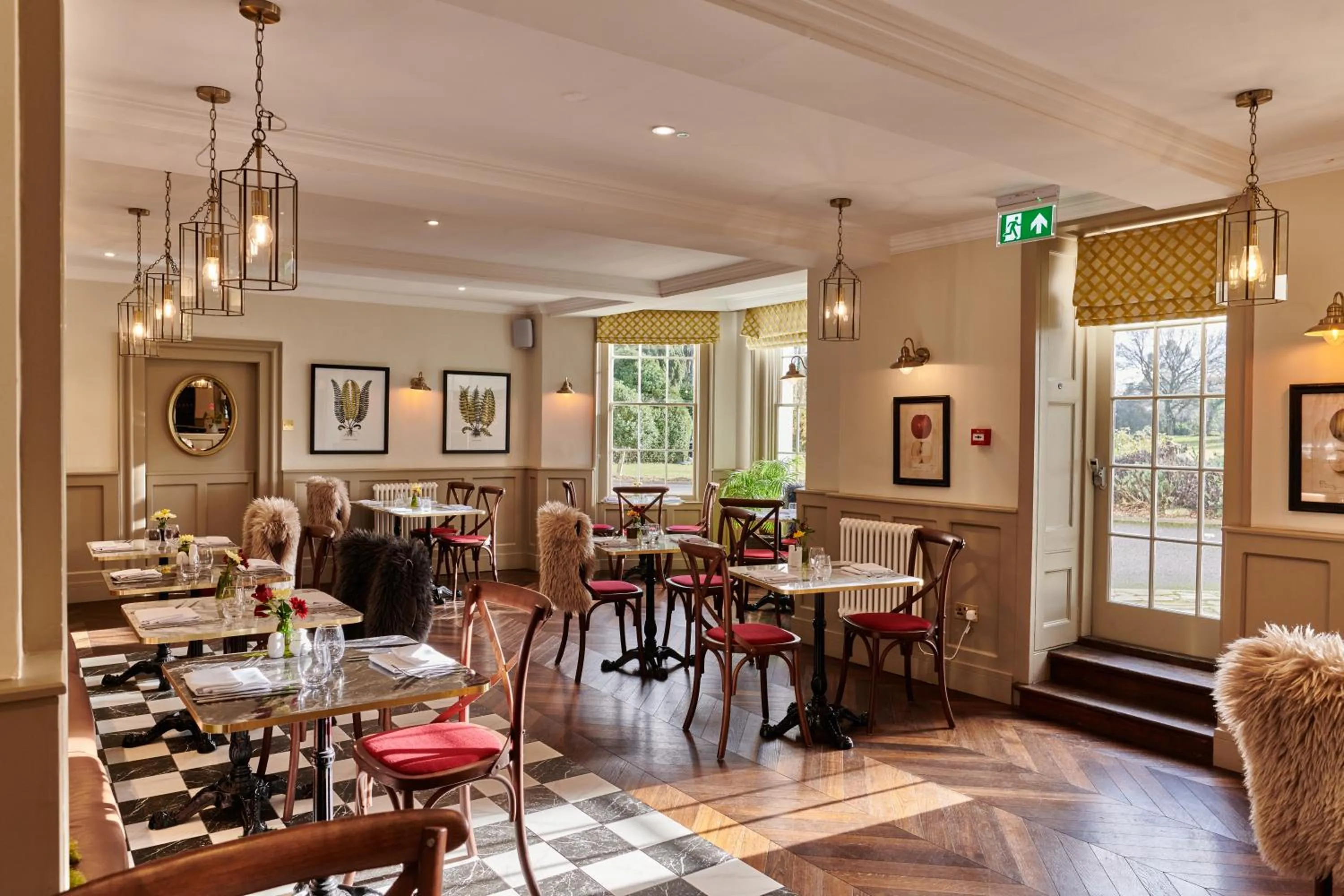 Restaurant/places to eat in Burnham Beeches Hotel & Spa