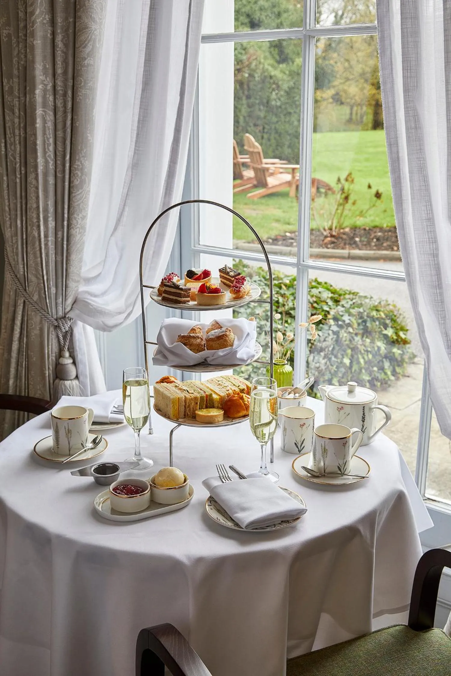 Food and drinks in Burnham Beeches Hotel & Spa