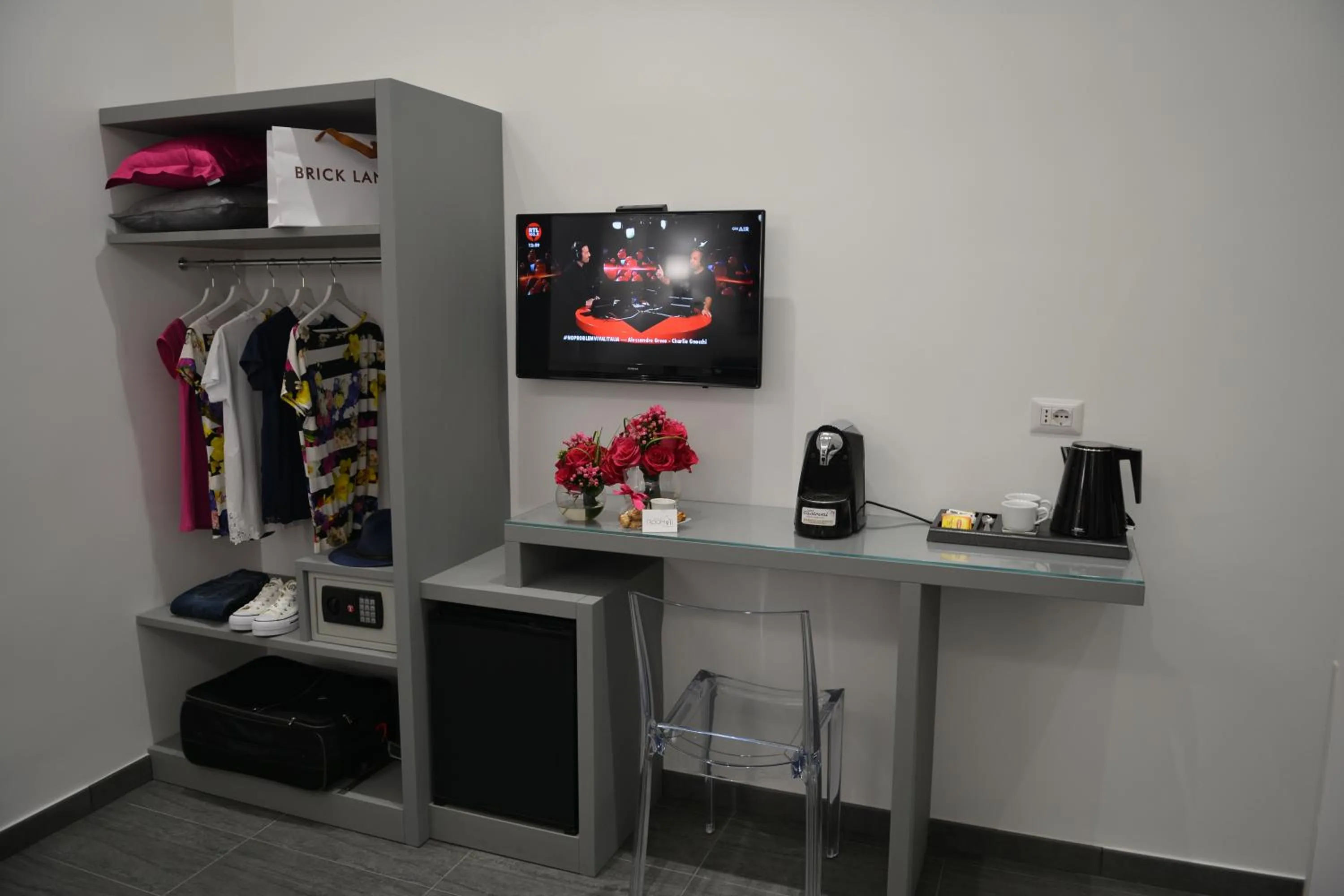 Photo of the whole room in Room 91-S. Peter