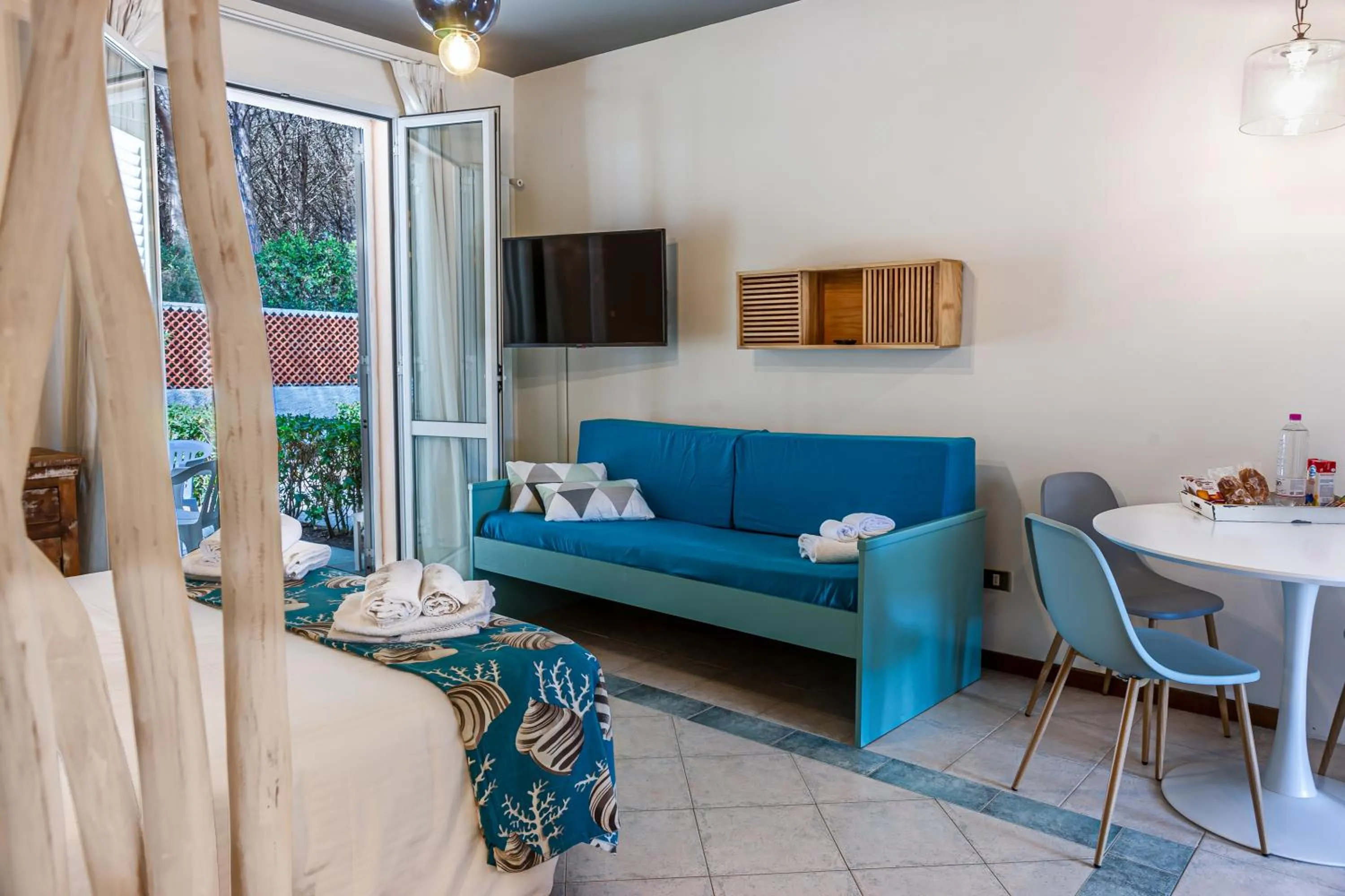 Photo of the whole room in Oleandri Suite Hotel