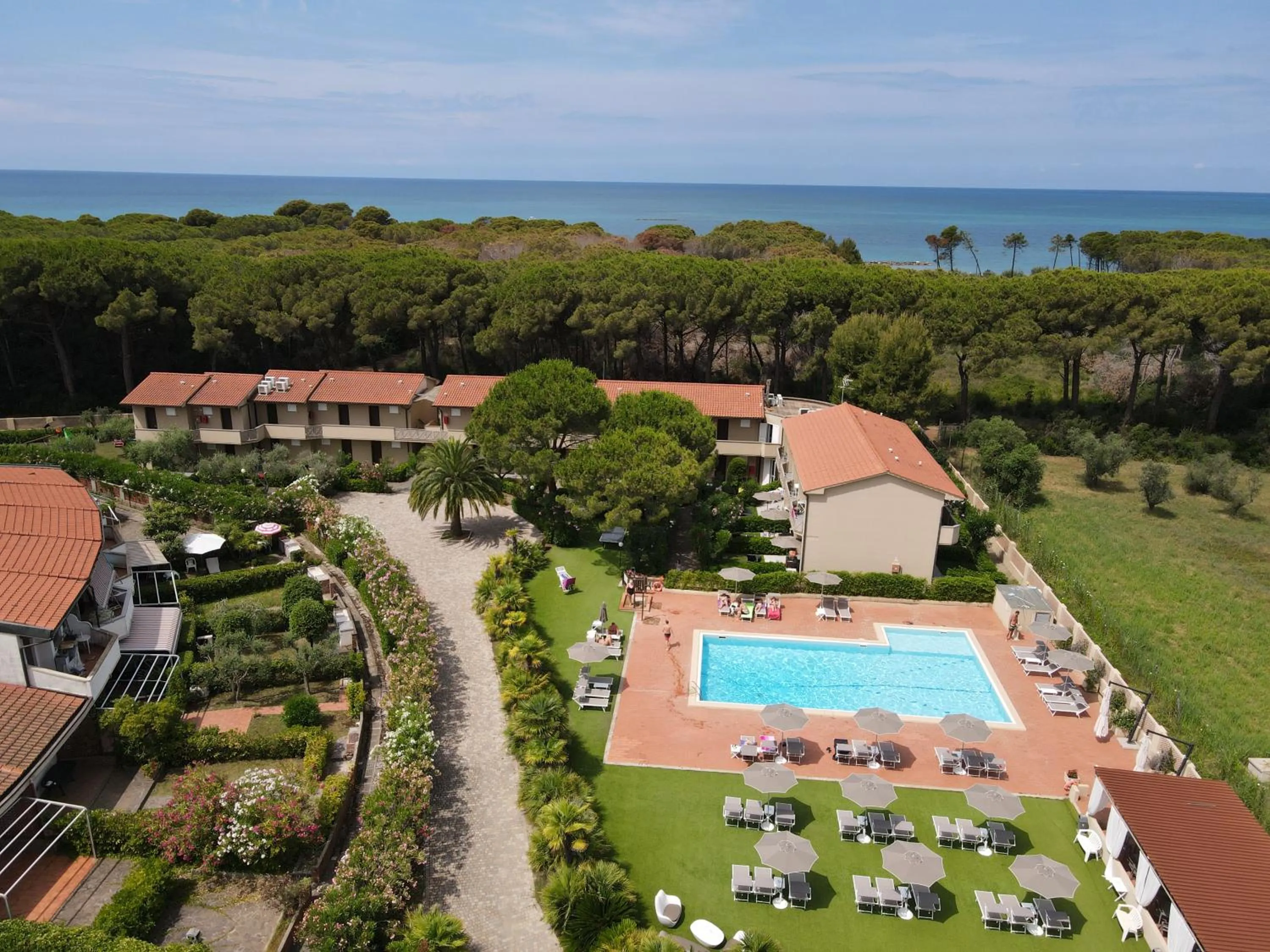 Property building in Oleandri Suite Hotel