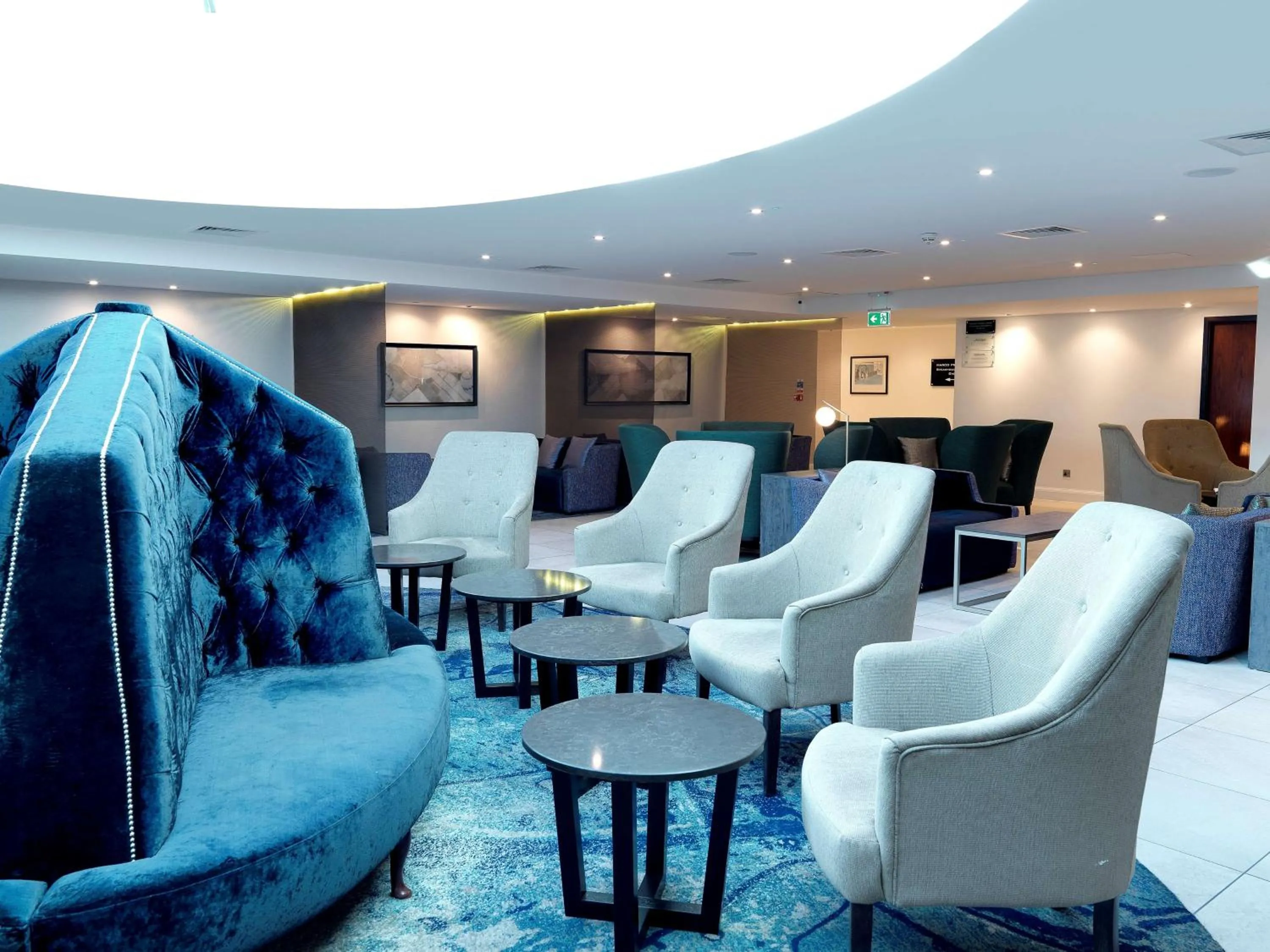 Lobby or reception in DoubleTree by Hilton Chester