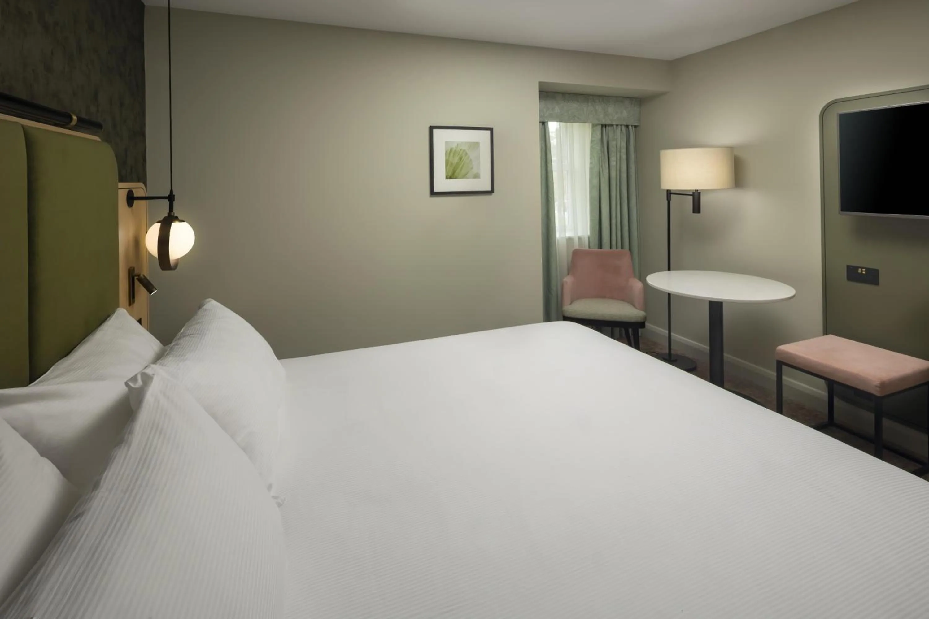 Bed in DoubleTree by Hilton Chester