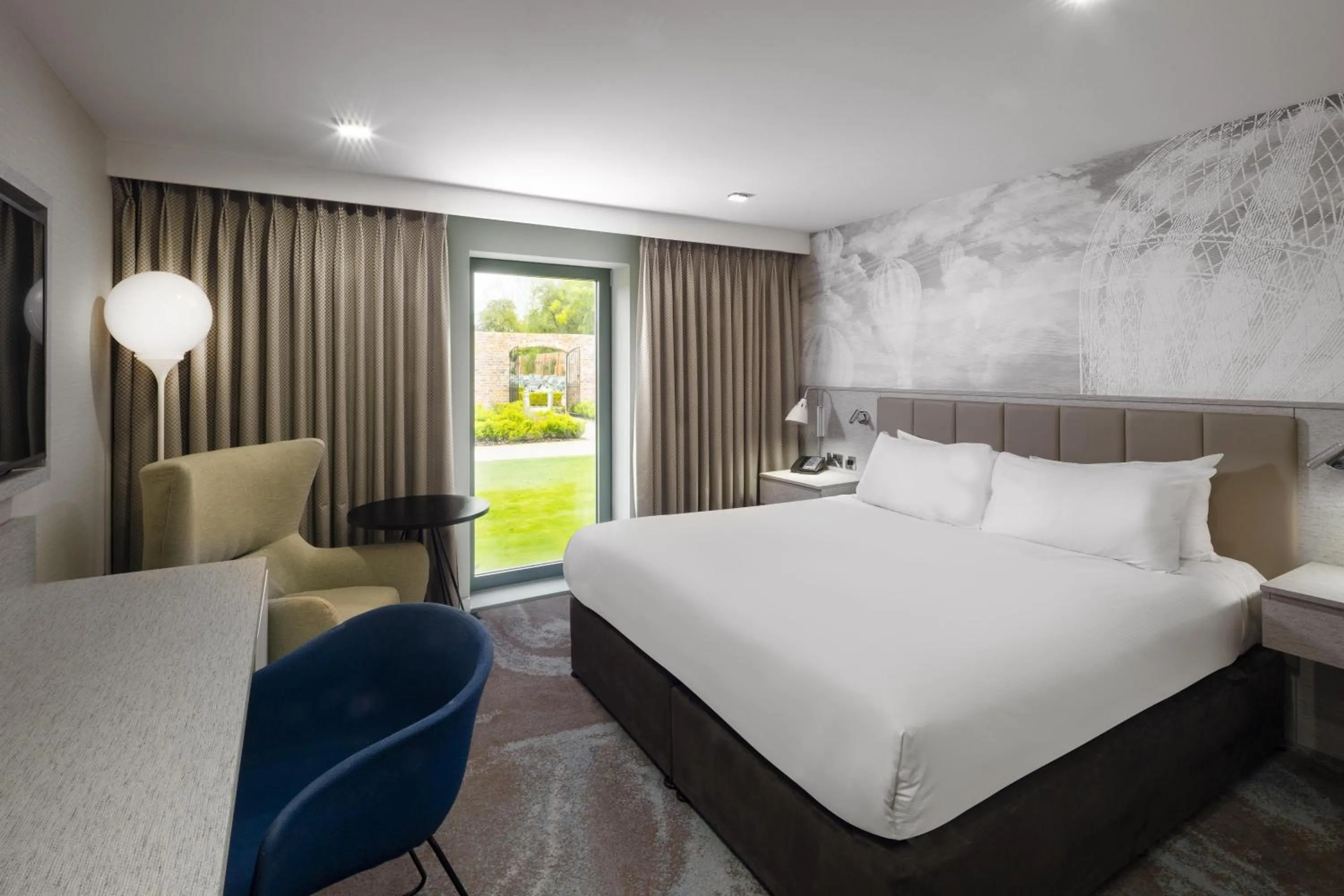 Bed in DoubleTree by Hilton Chester