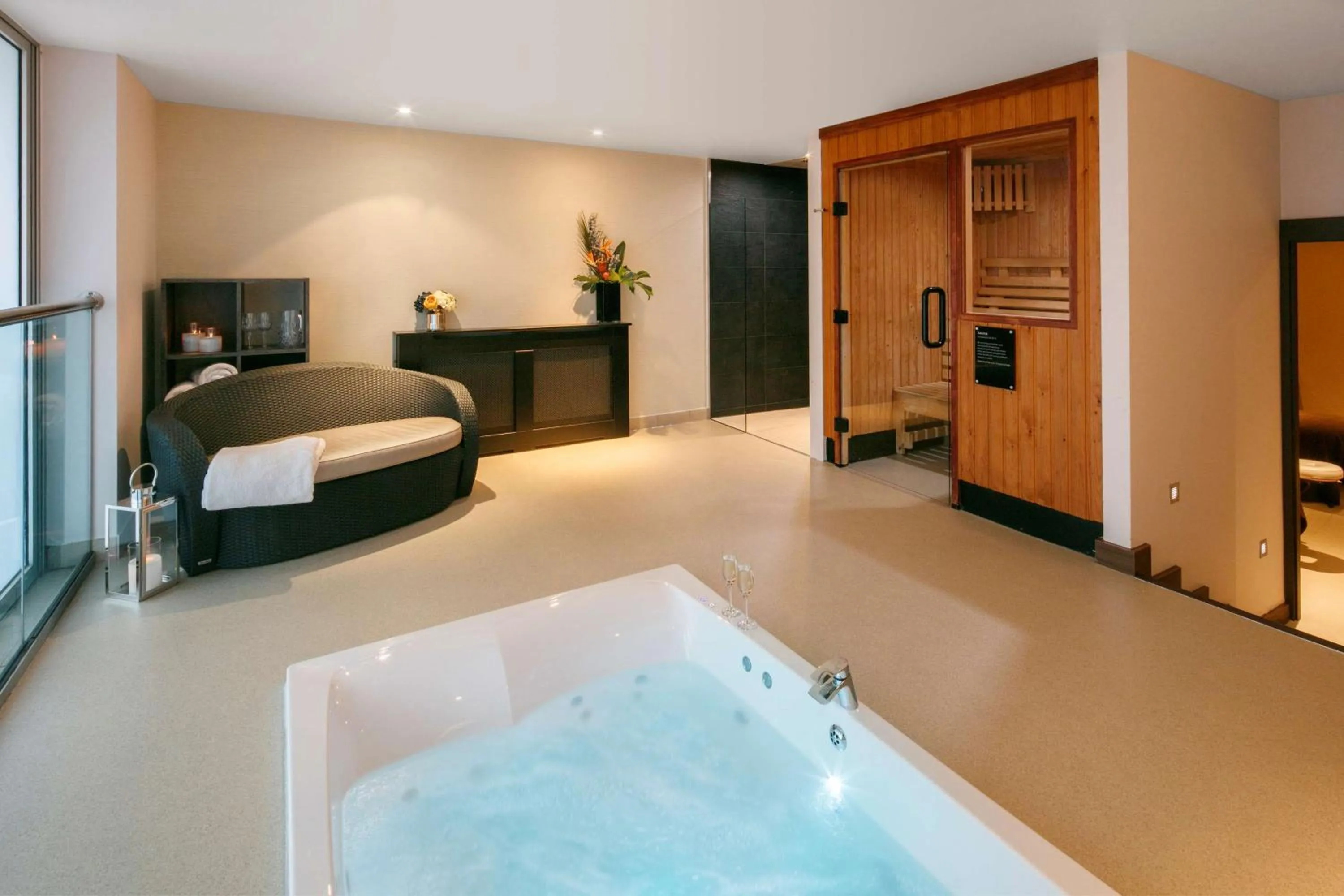 Spa and wellness centre/facilities, Bed in DoubleTree by Hilton Chester
