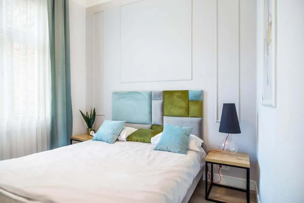 Bed in Cracow Rentals Zacisze