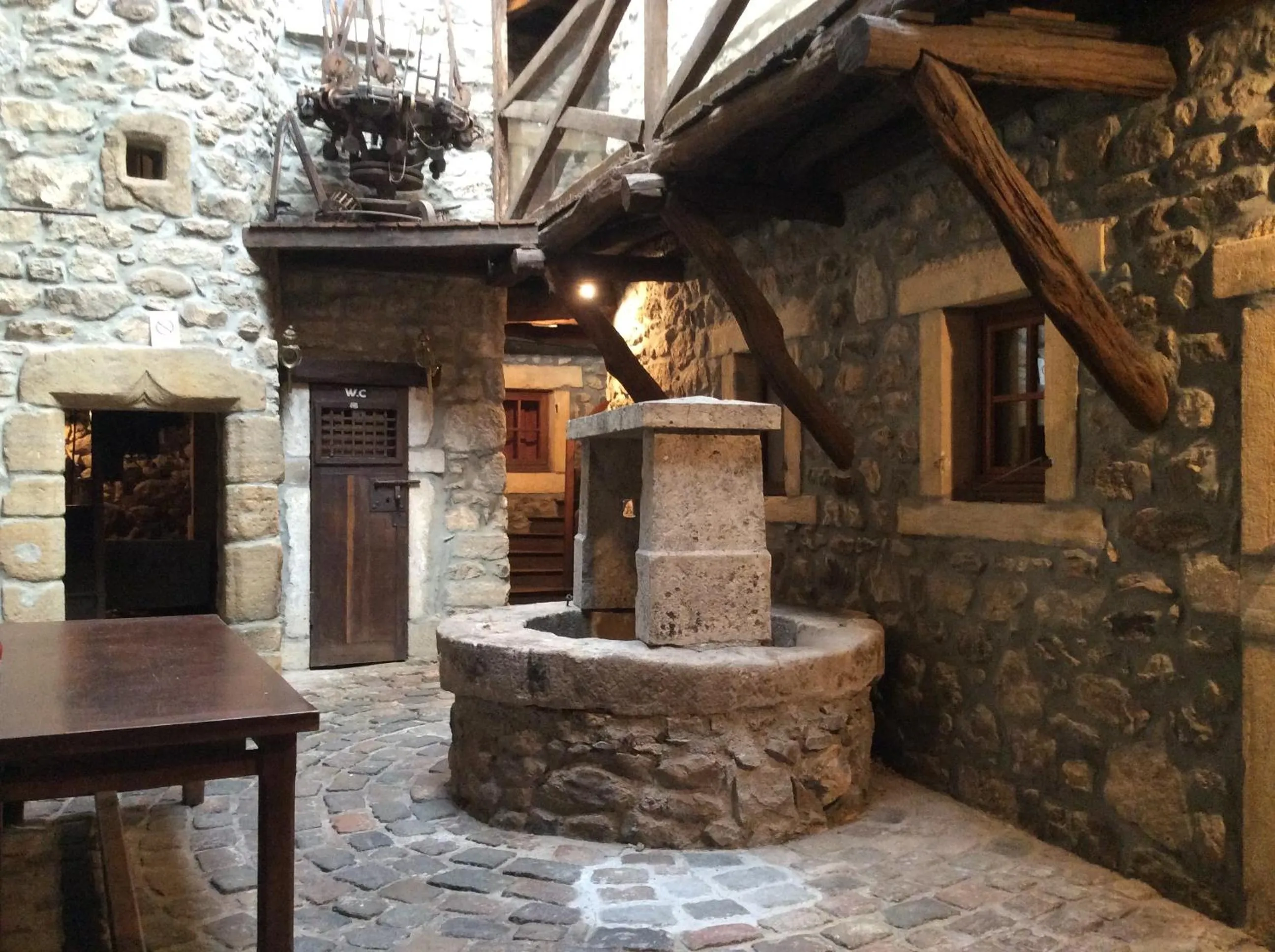 Patio in Aux Prisons de Montagny