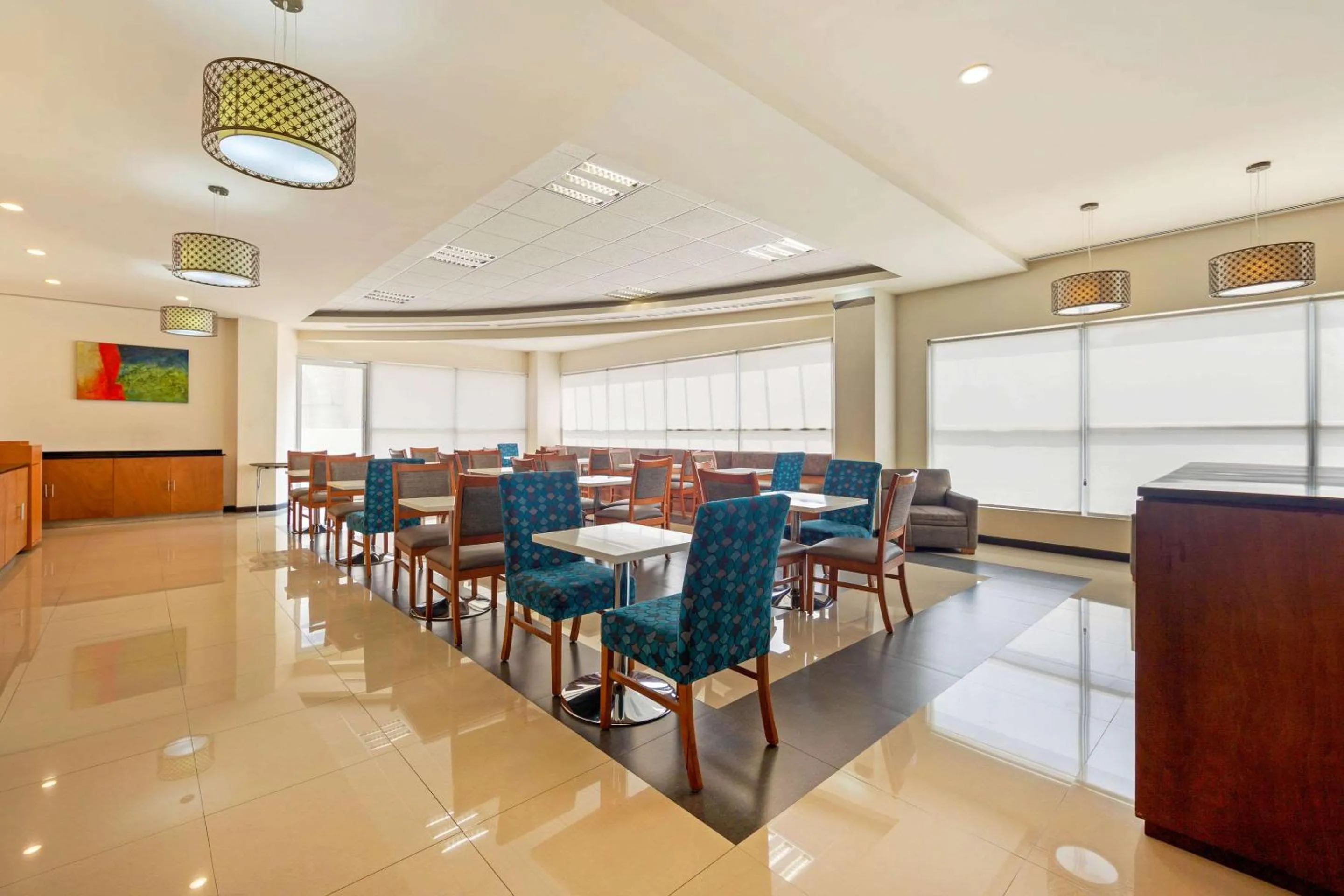 Breakfast in Sleep Inn Monterrey San Pedro