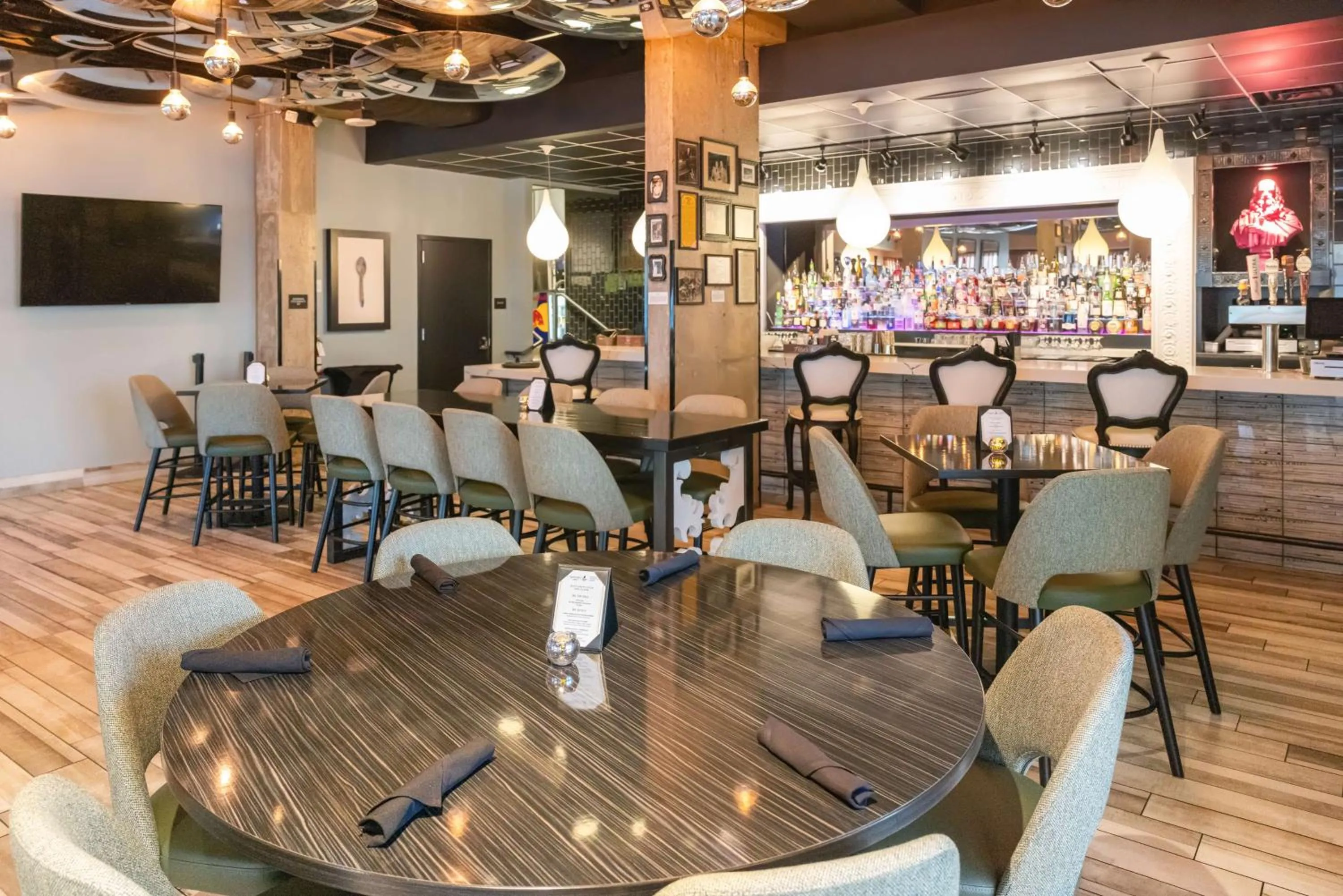 Restaurant/places to eat in Lorenzo Hotel Dallas, Tapestry Collection by Hilton