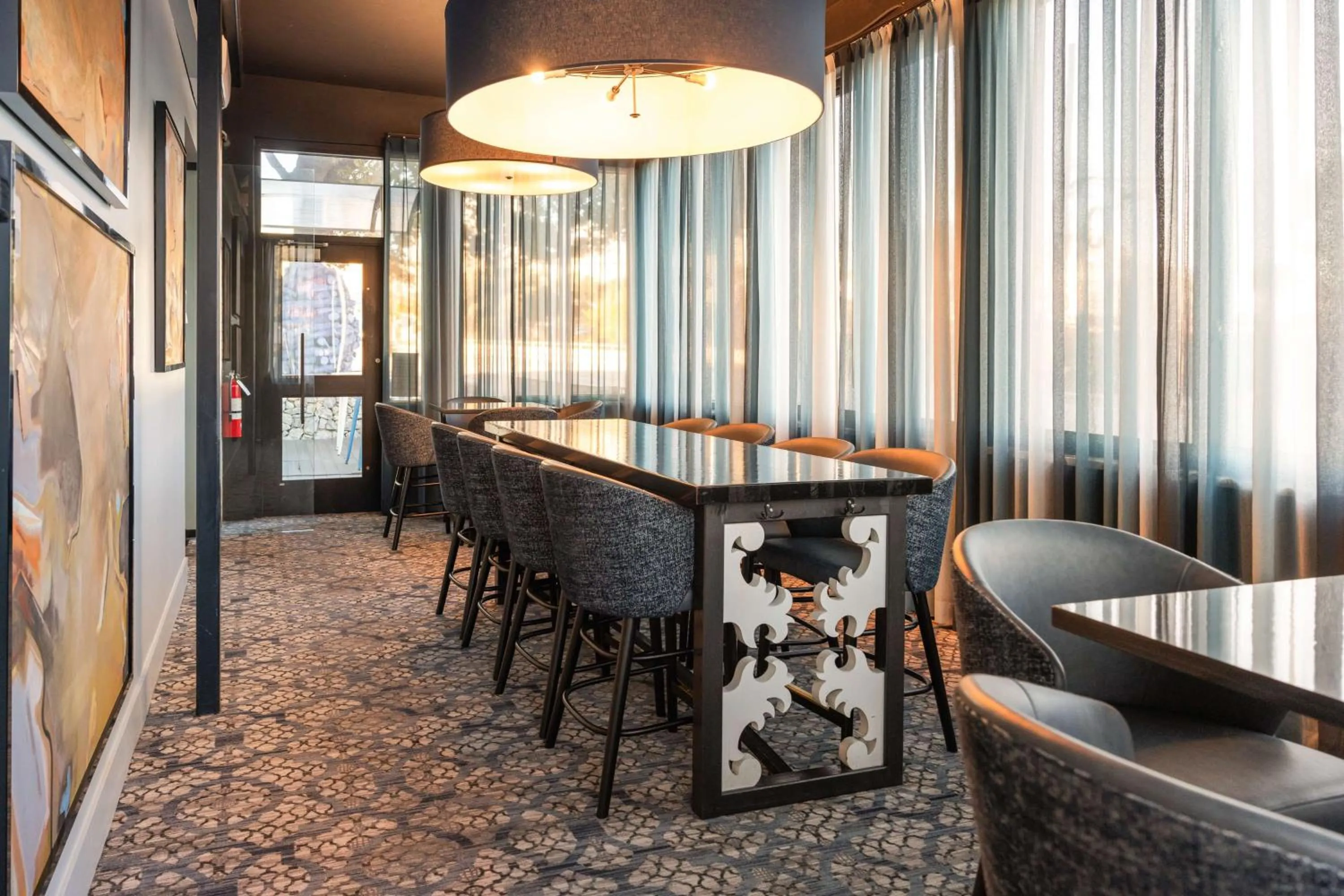 Restaurant/places to eat in Lorenzo Hotel Dallas, Tapestry Collection by Hilton