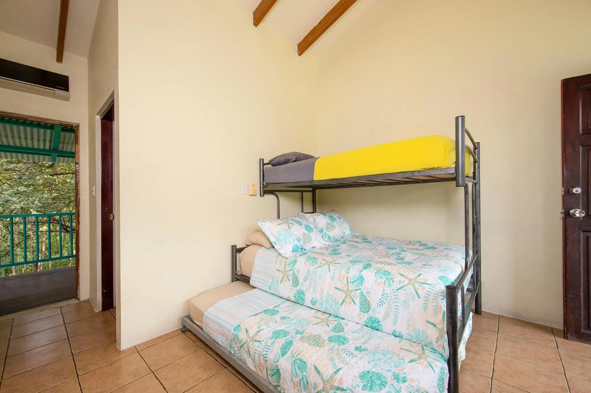 Bed in Hotel Diversion Tropical