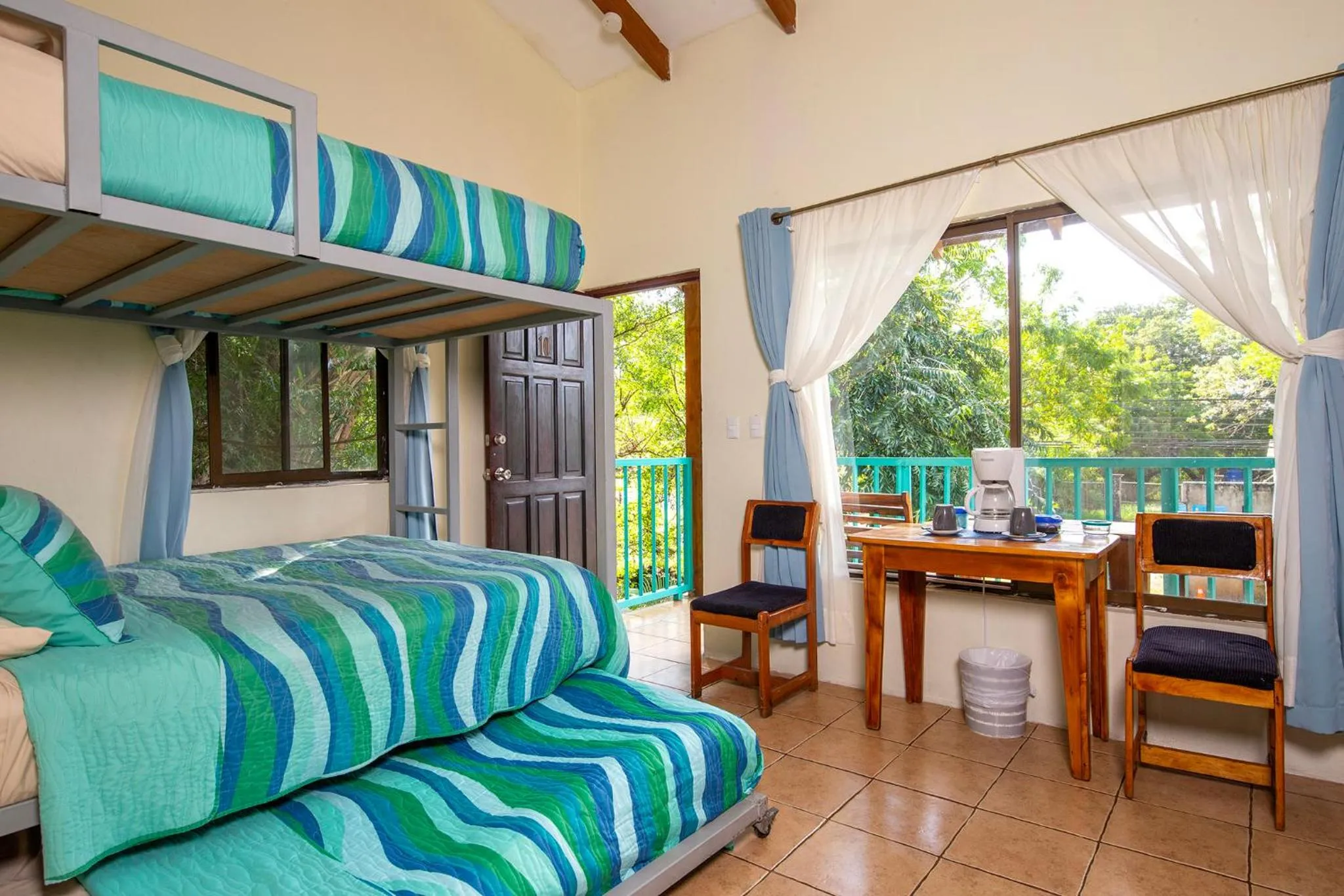 Bed in Hotel Diversion Tropical