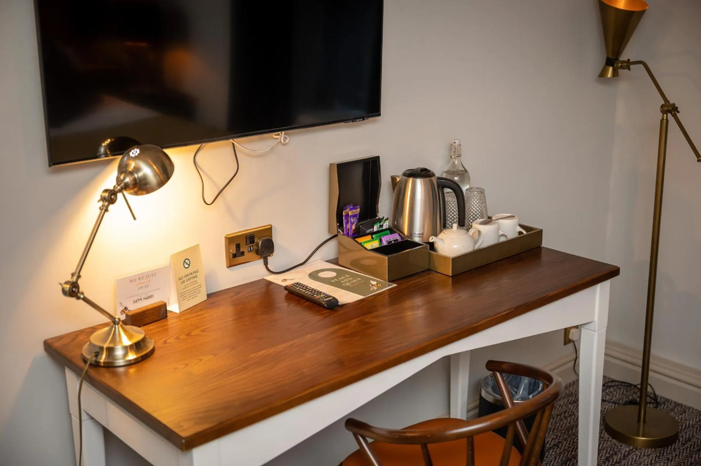 Coffee/tea facilities in Green Man by Chef & Brewer Collection