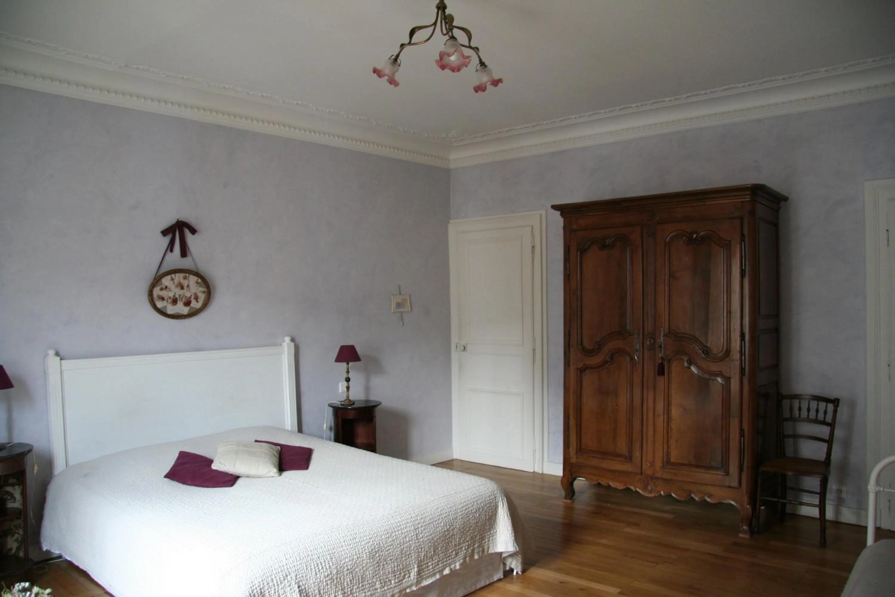 Photo of the whole room, Bed in Chambres d'hôtes Le Clos d'Hauteville