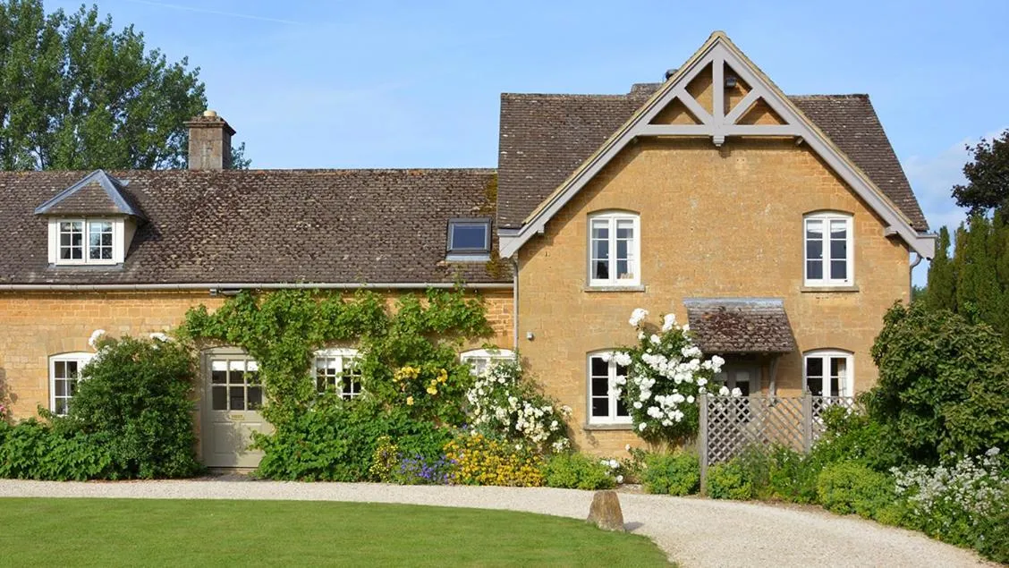 Facade/entrance in Goodwood Cottage