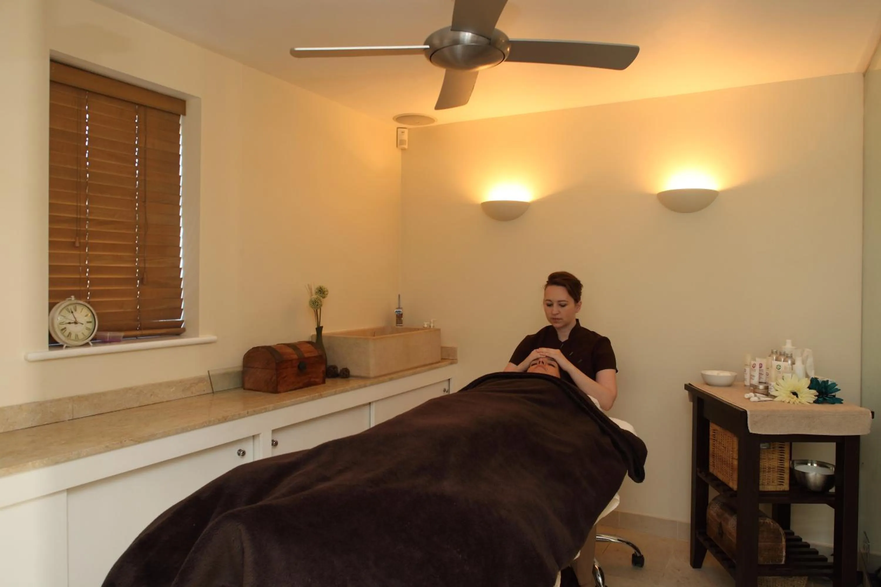 Spa and wellness centre/facilities in Goodwood Cottage