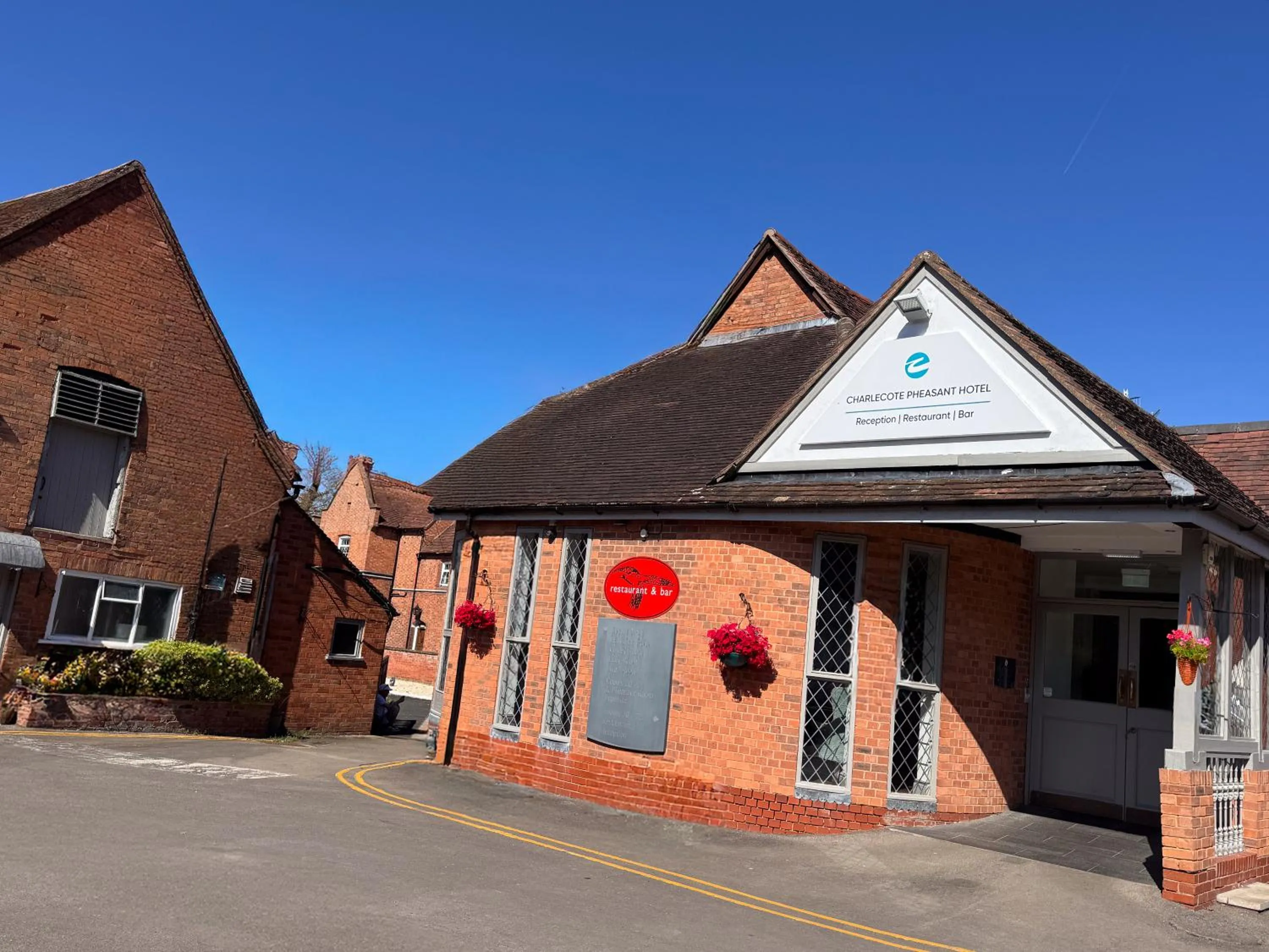 Facade/entrance in Clarion Hotel Charlecote Pheasant