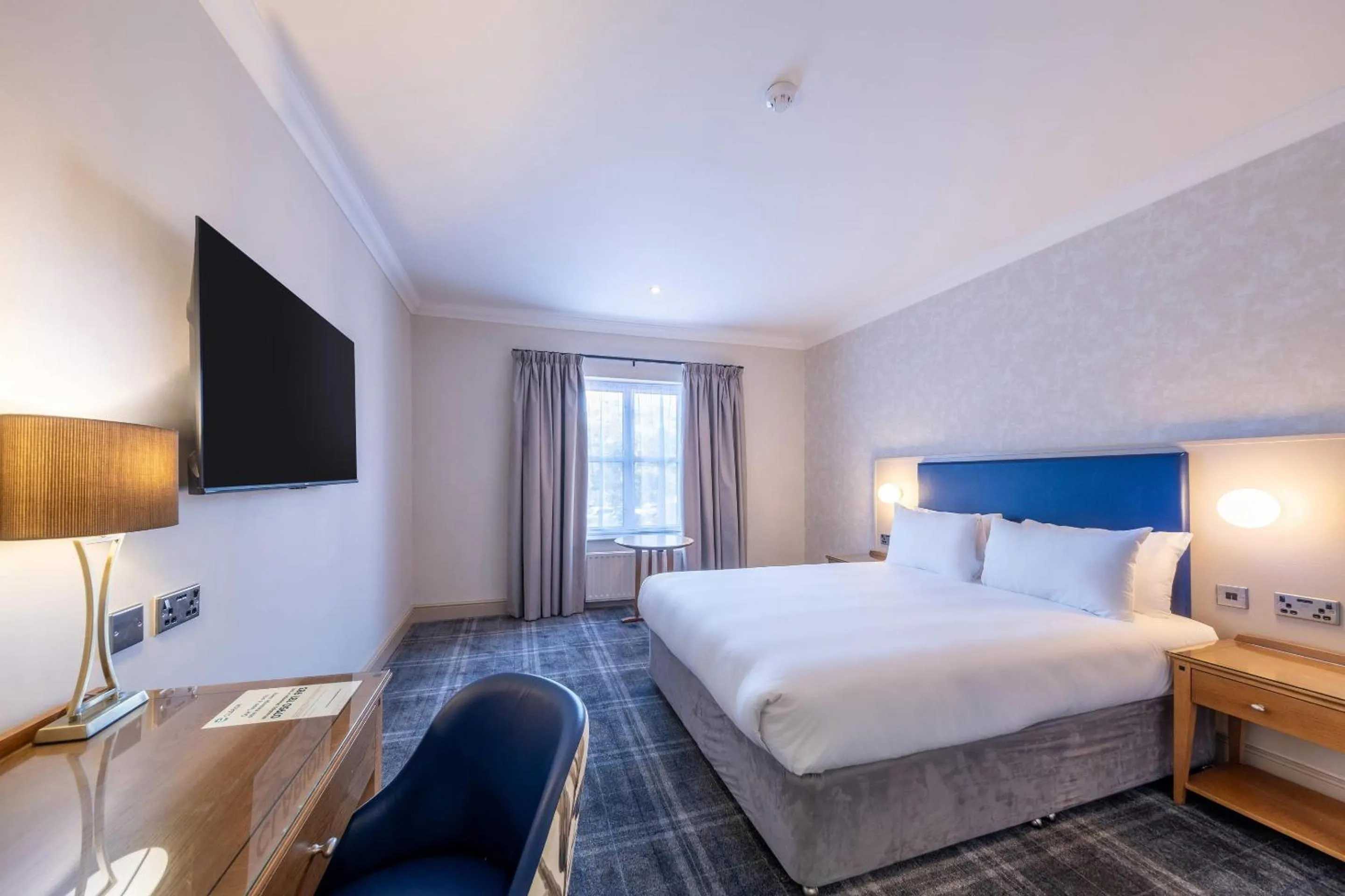 Bedroom, Bed in Clarion Hotel Charlecote Pheasant