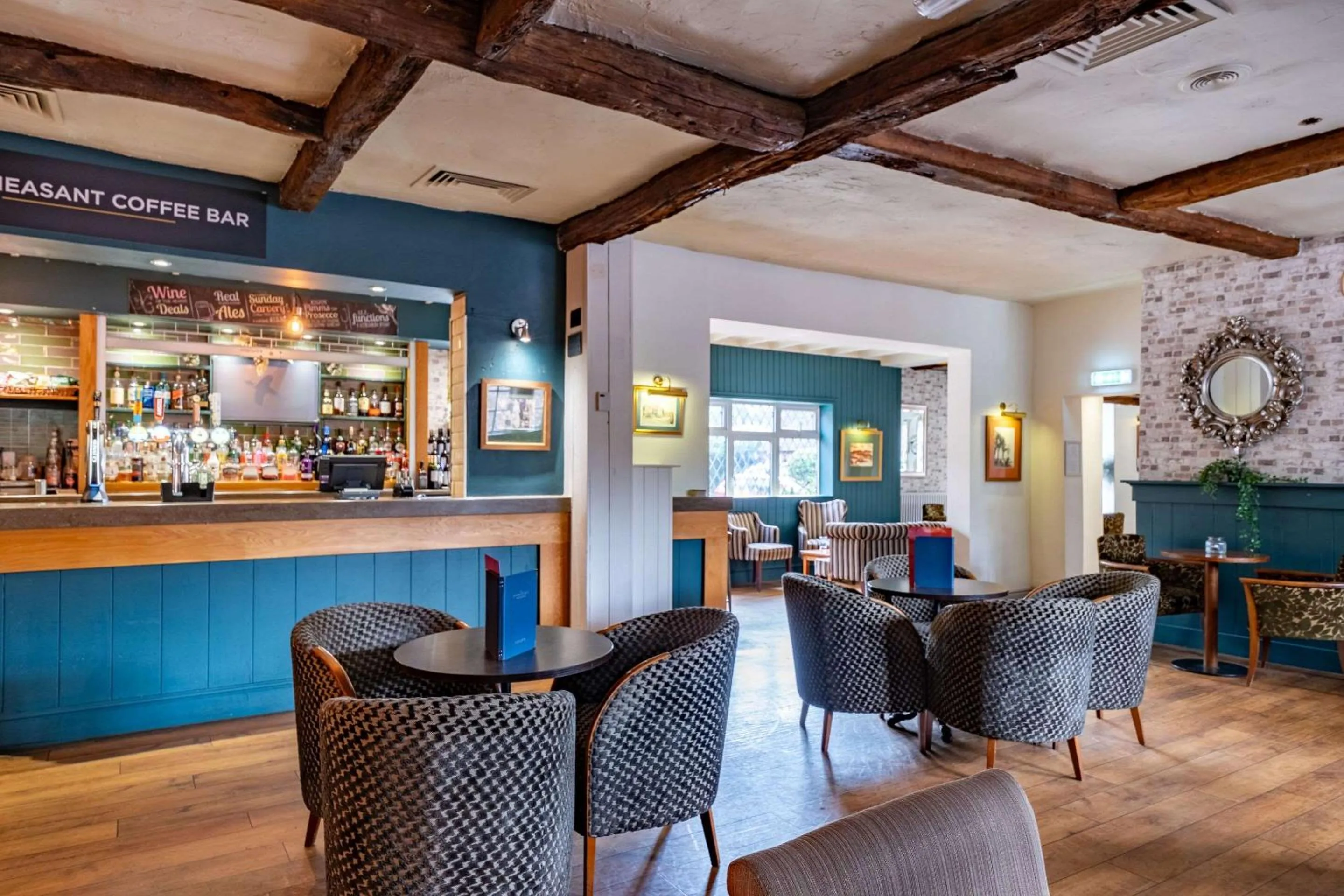 Restaurant/places to eat in Clarion Hotel Charlecote Pheasant