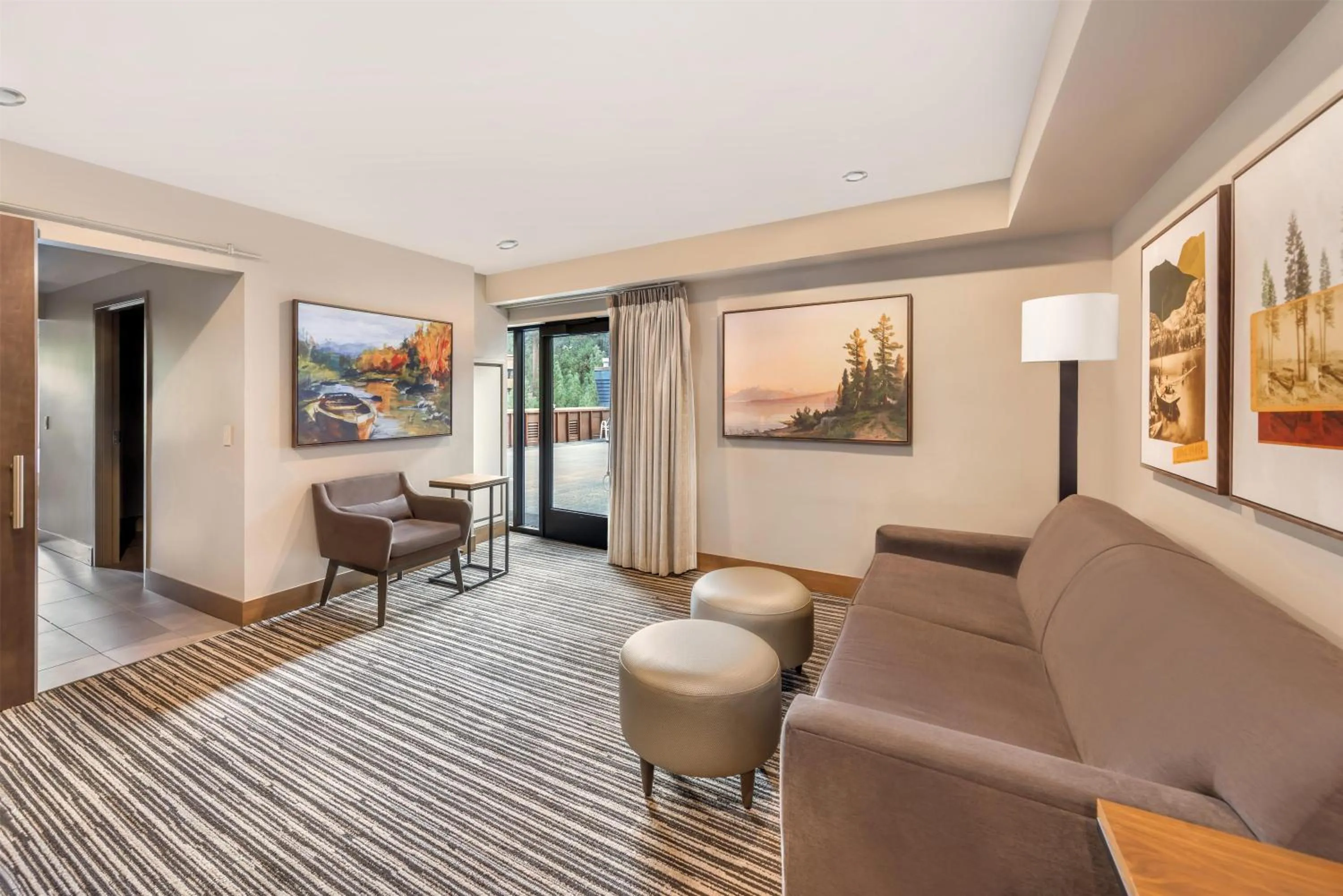 Living room in Hilton Vacation Club Tahoe Seasons Lake Tahoe