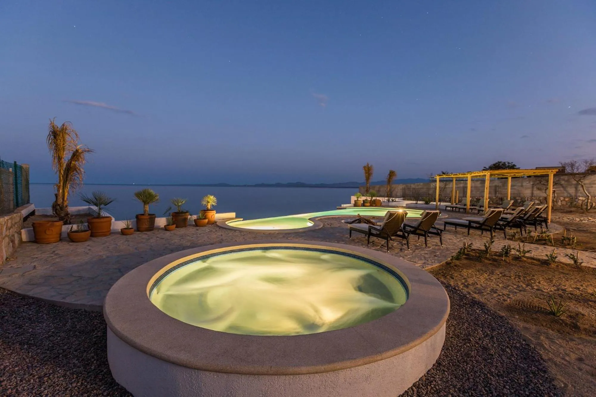 Property building in Hotel Boutique Casa Tara