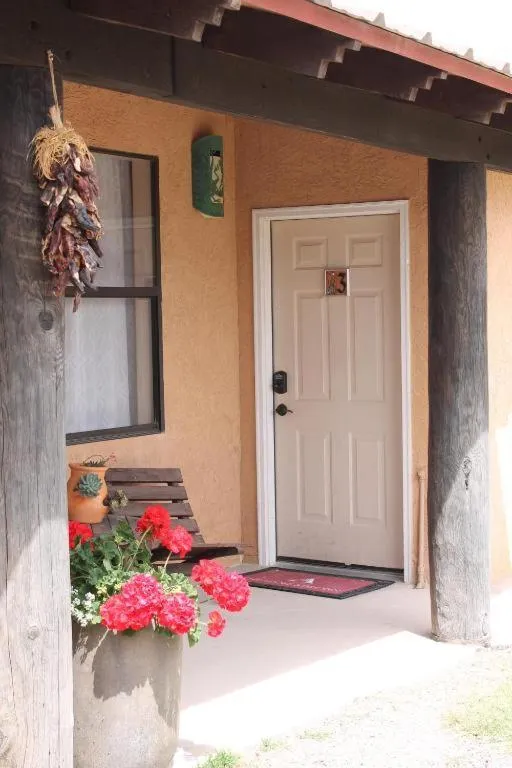 Adobe Rose Boutique Inn