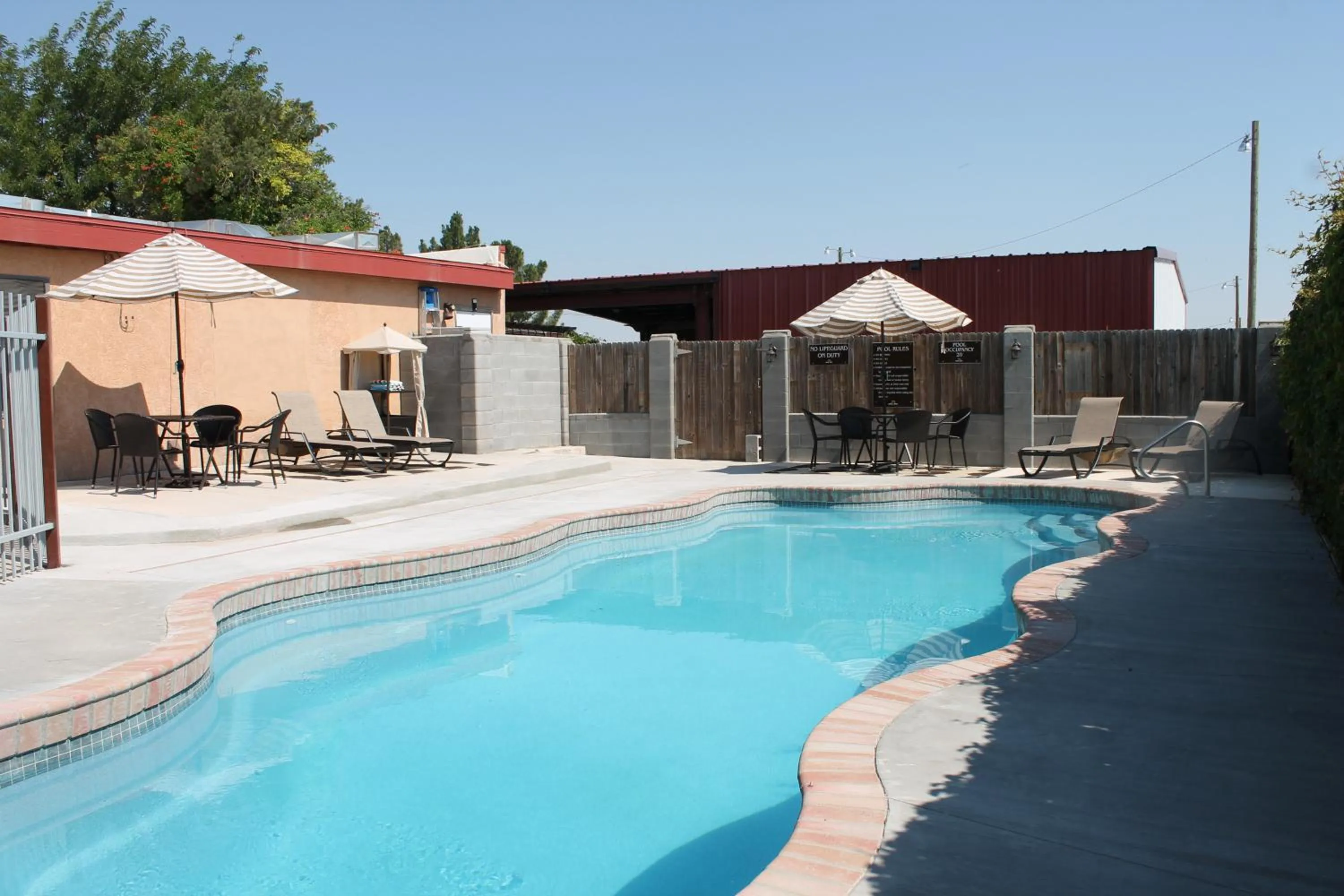 Swimming pool in Adobe Rose Boutique Inn
