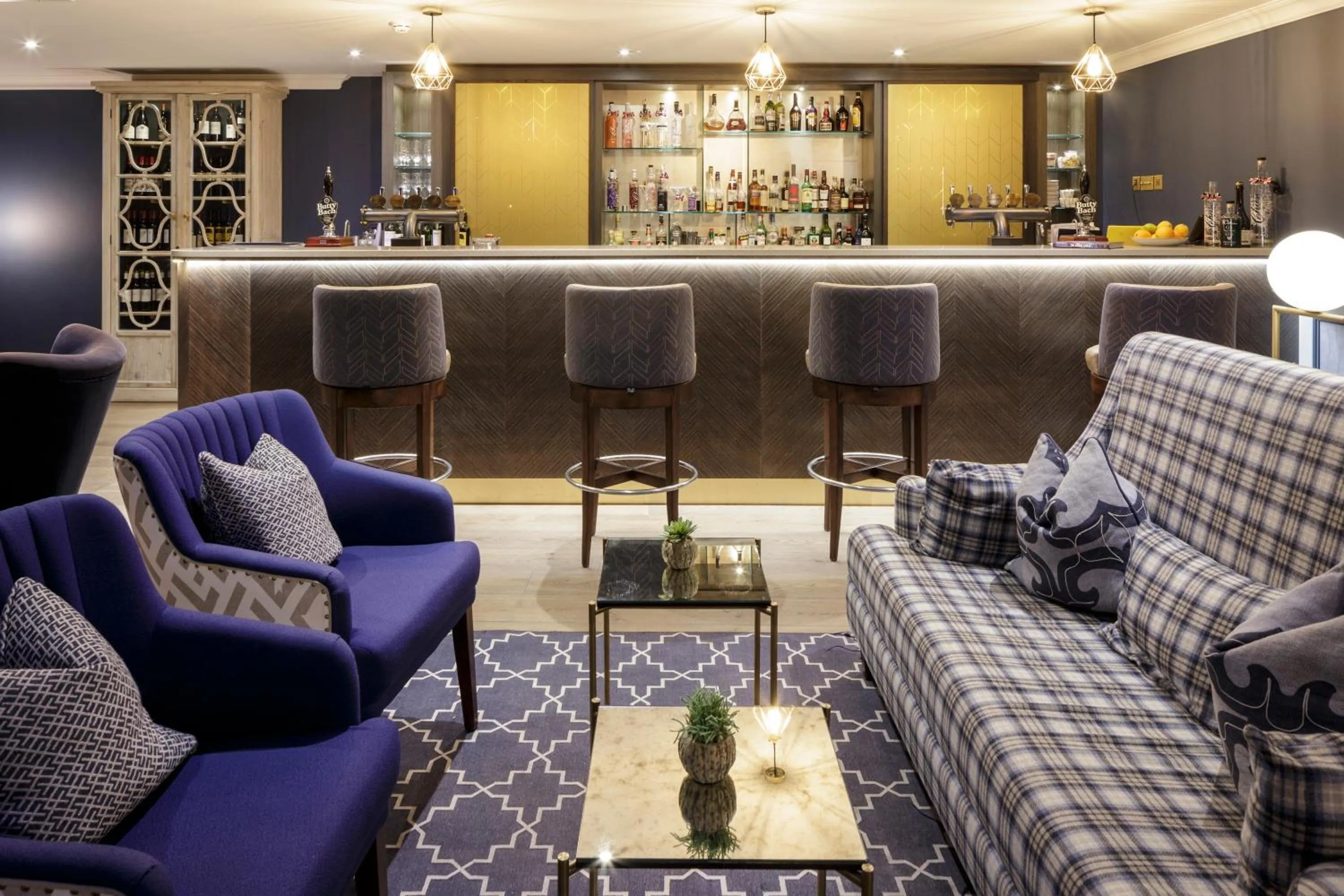 Restaurant/places to eat in Tewkesbury Park