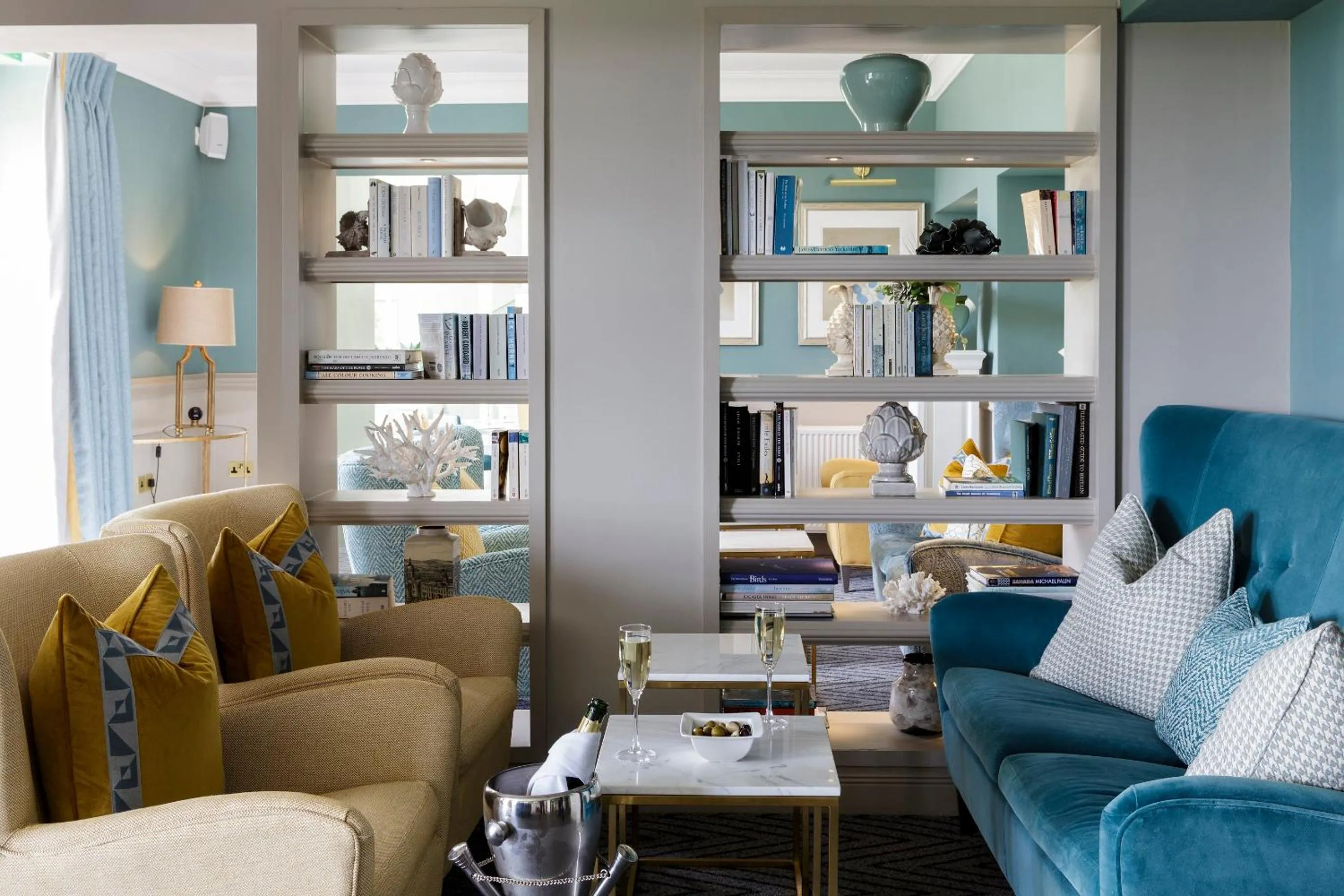 Lounge or bar in Tewkesbury Park