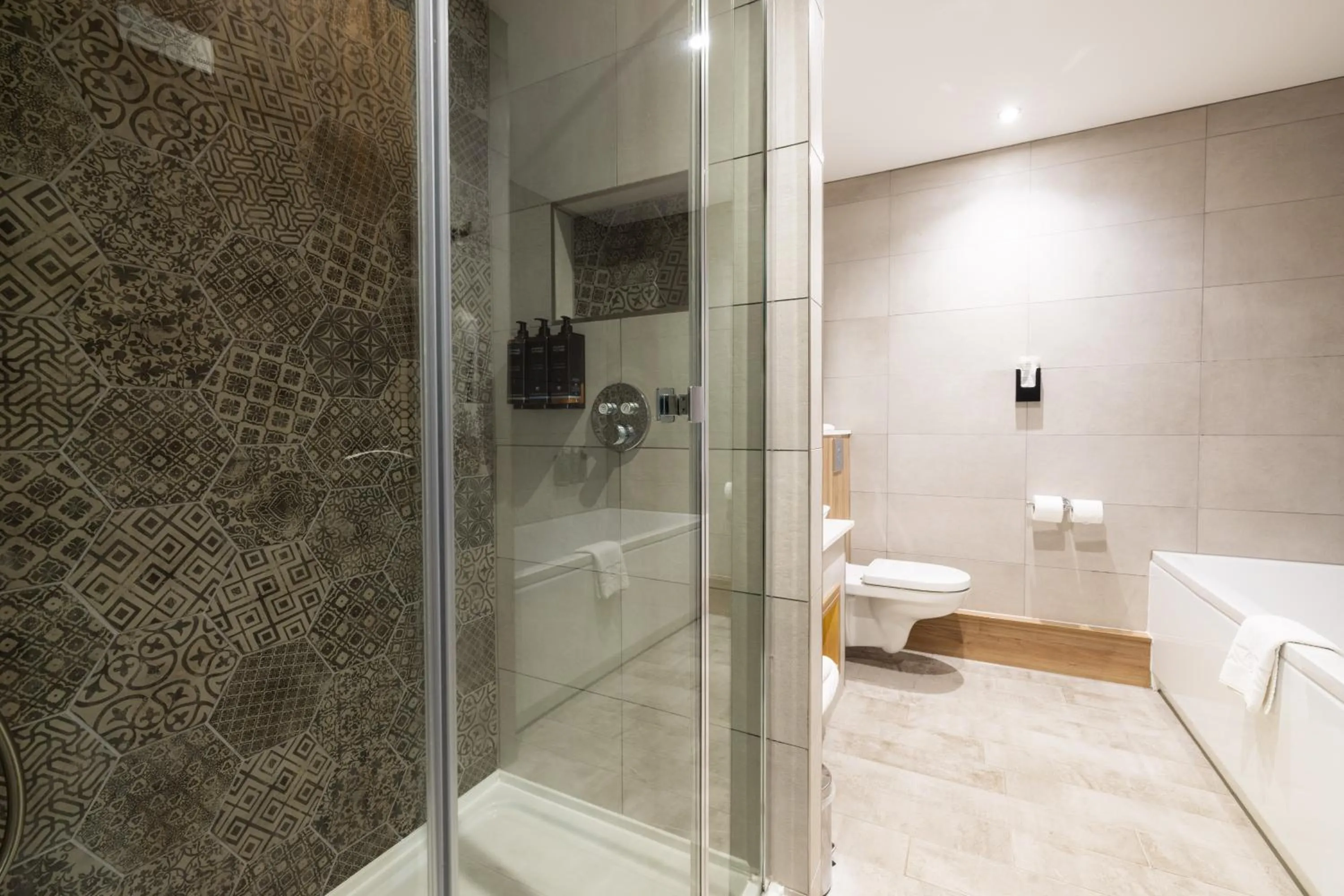 Bathroom in Mercure Newcastle George Washington Hotel Golf & Spa