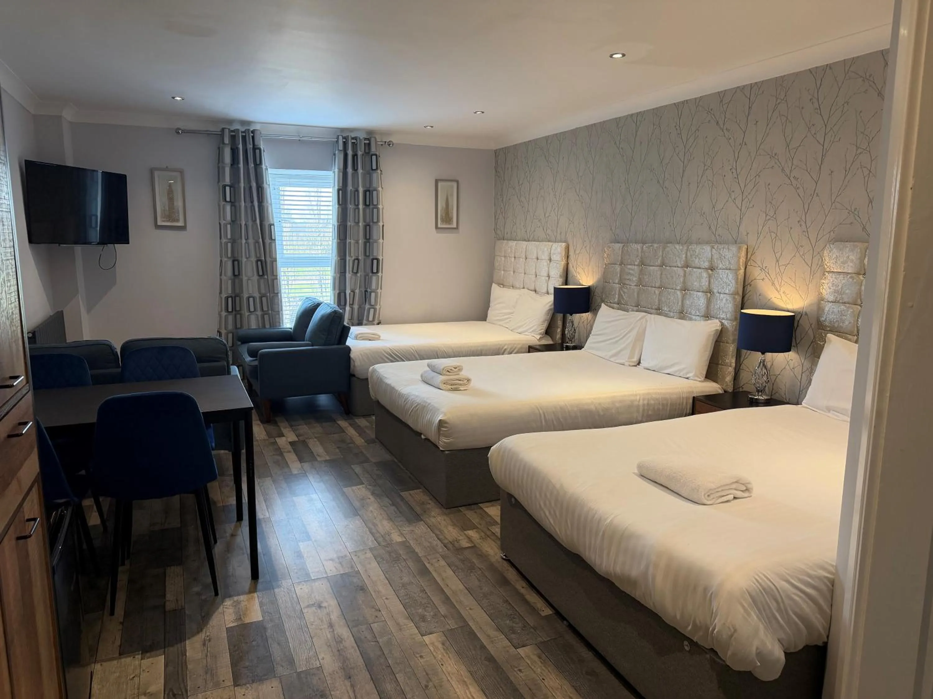 Bed in The Hillcrest Hotel