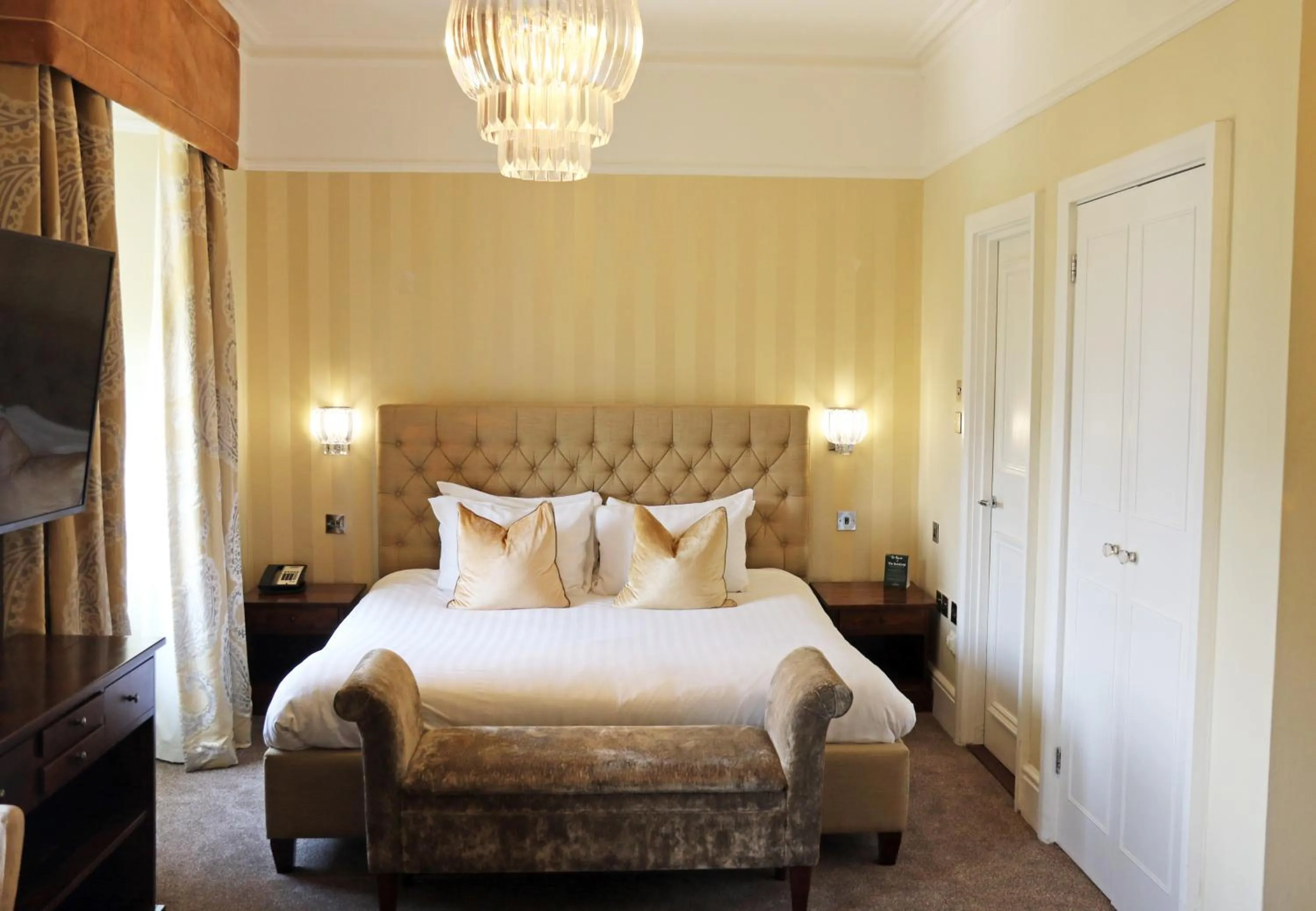 Bed in The Belsfield Hotel