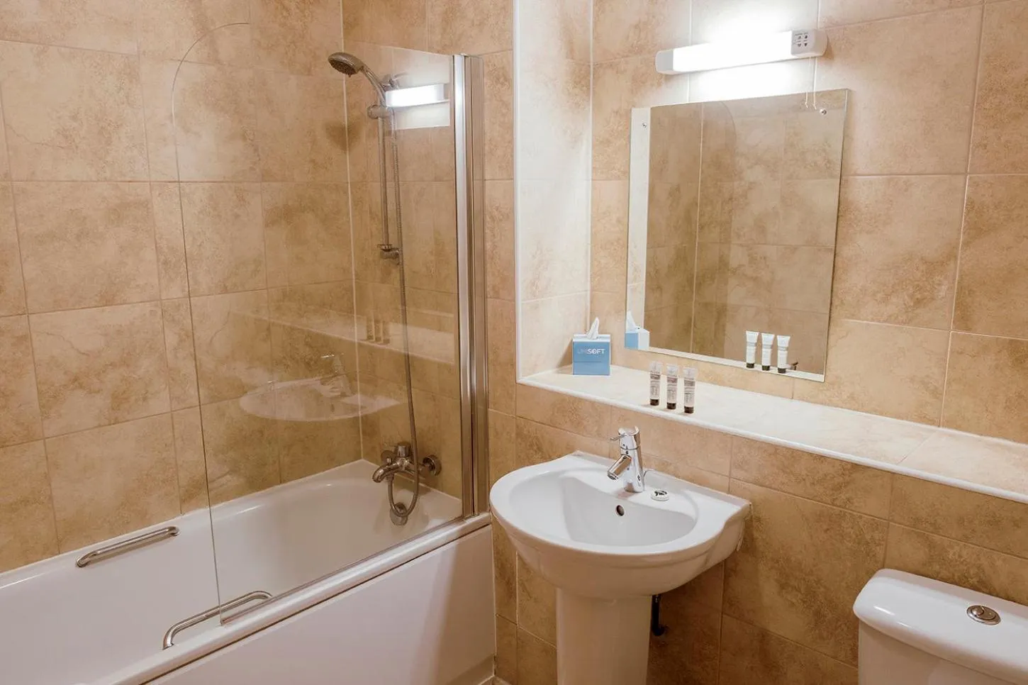 Bathroom in Muthu Clumber Park Hotel and Spa