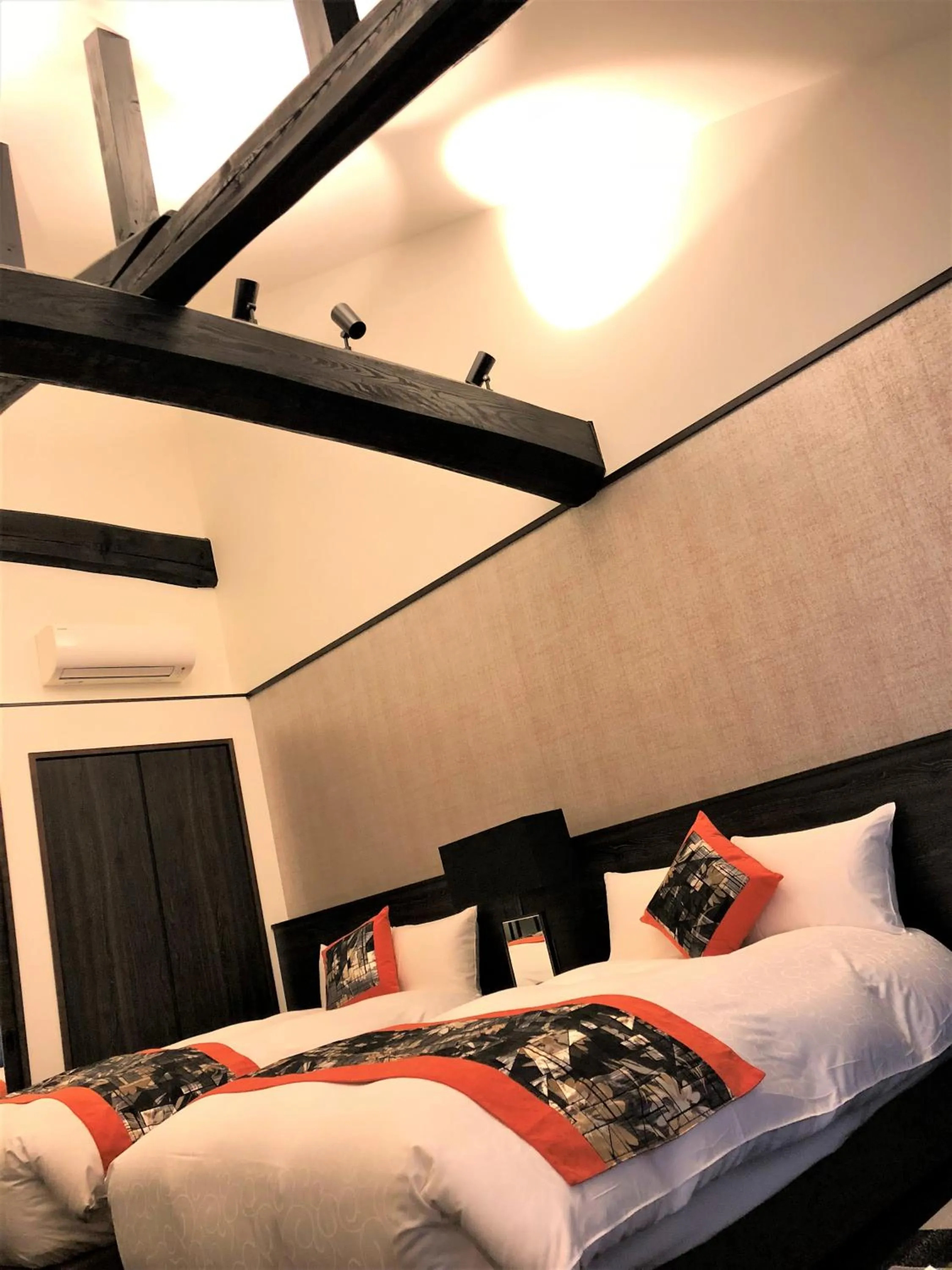 Photo of the whole room, Bed in Kamishichiken Oku