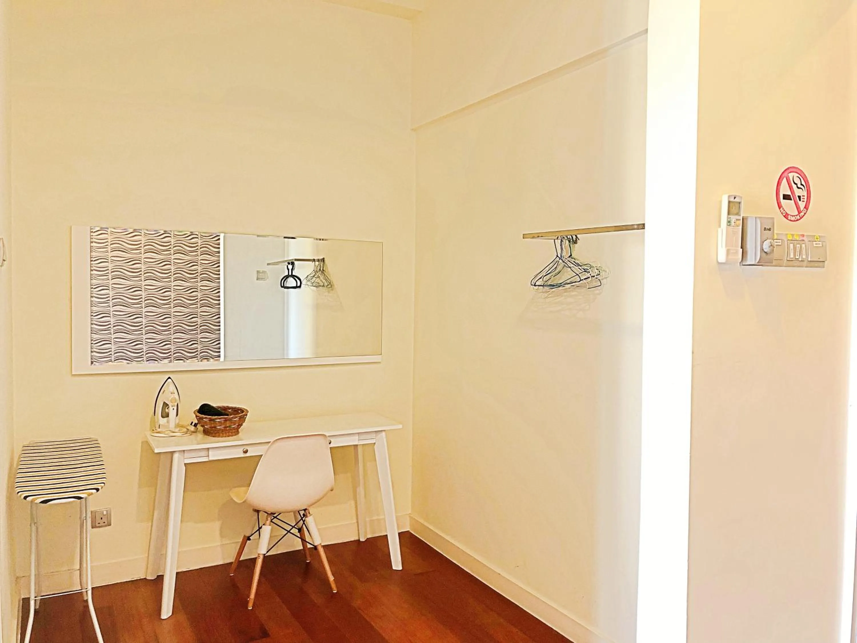 hair dresser in Borneo Coastal Residence @ IMAGO Mall