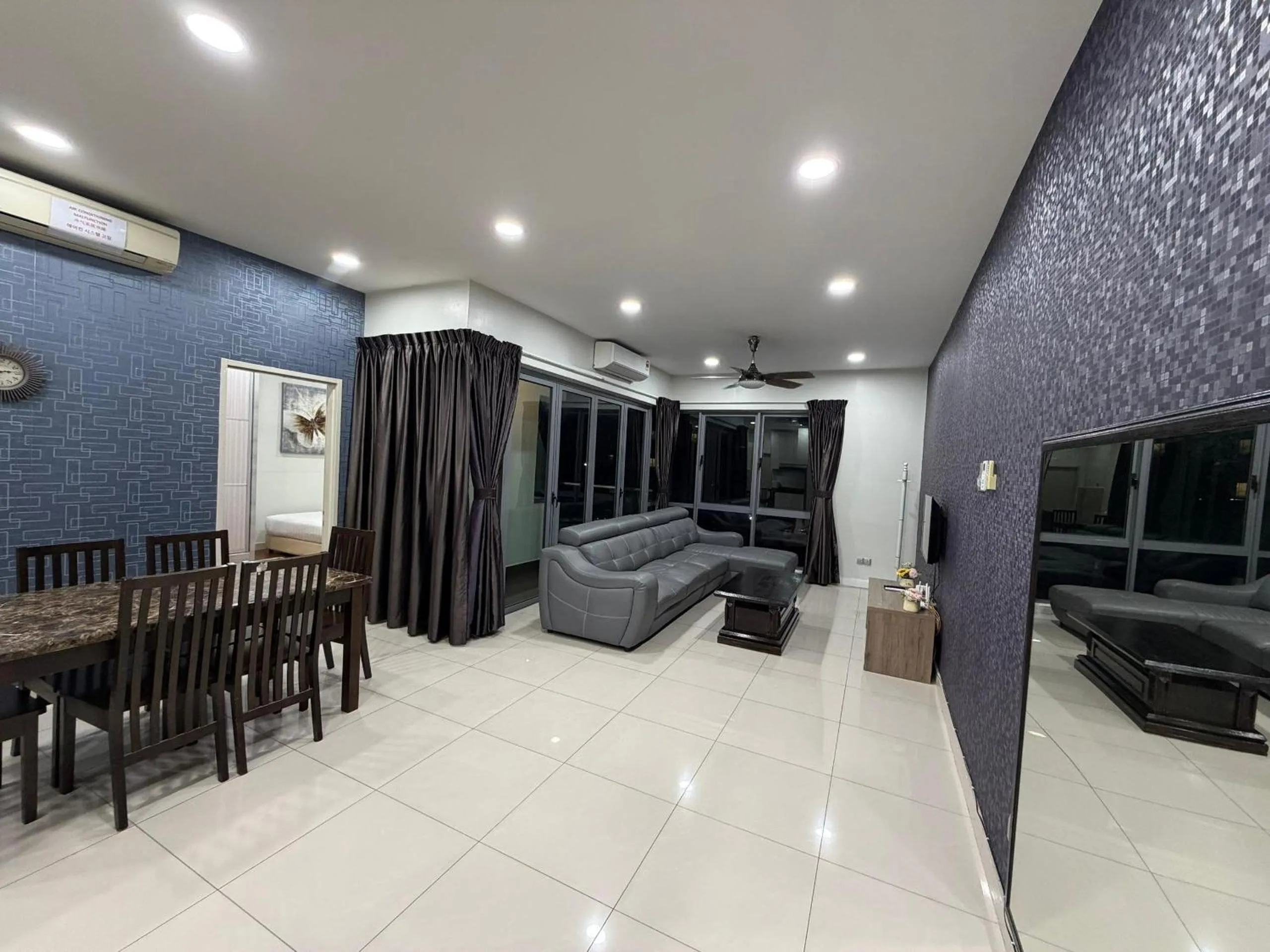 Living room in Borneo Coastal Residence @ IMAGO Mall