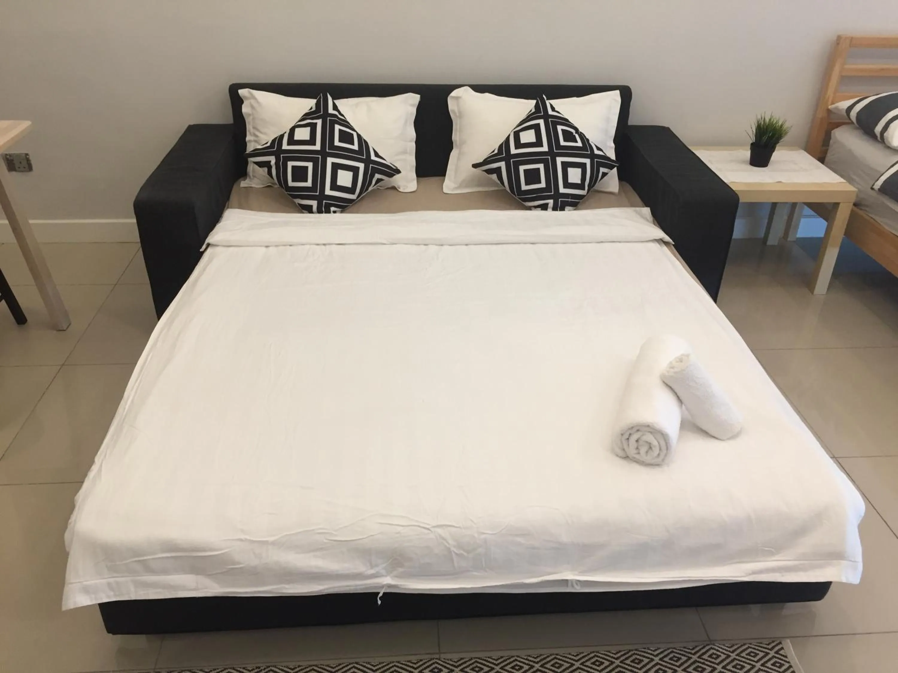 Bed in Borneo Coastal Residence @ IMAGO Mall