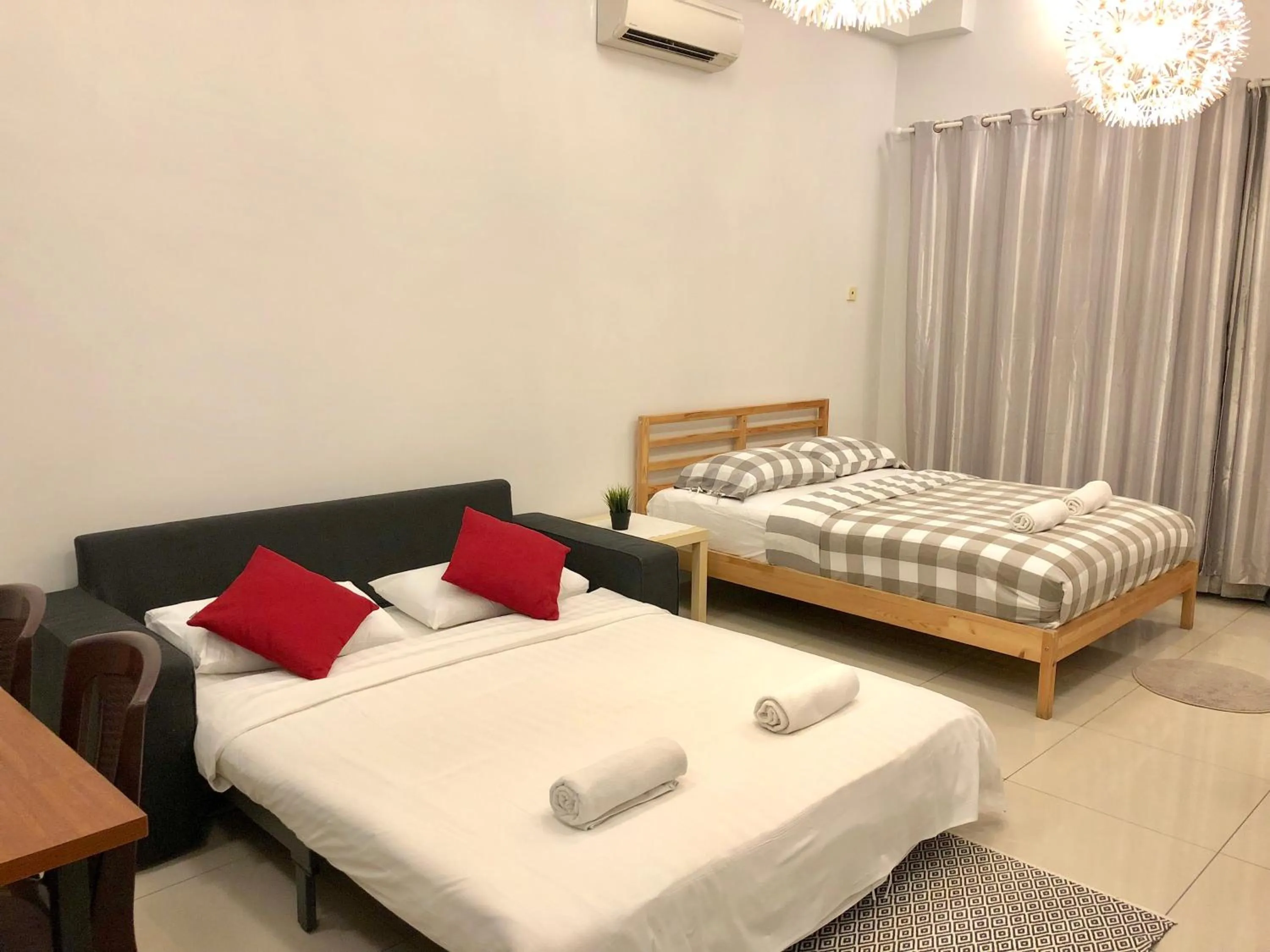 Bed in Borneo Coastal Residence @ IMAGO Mall