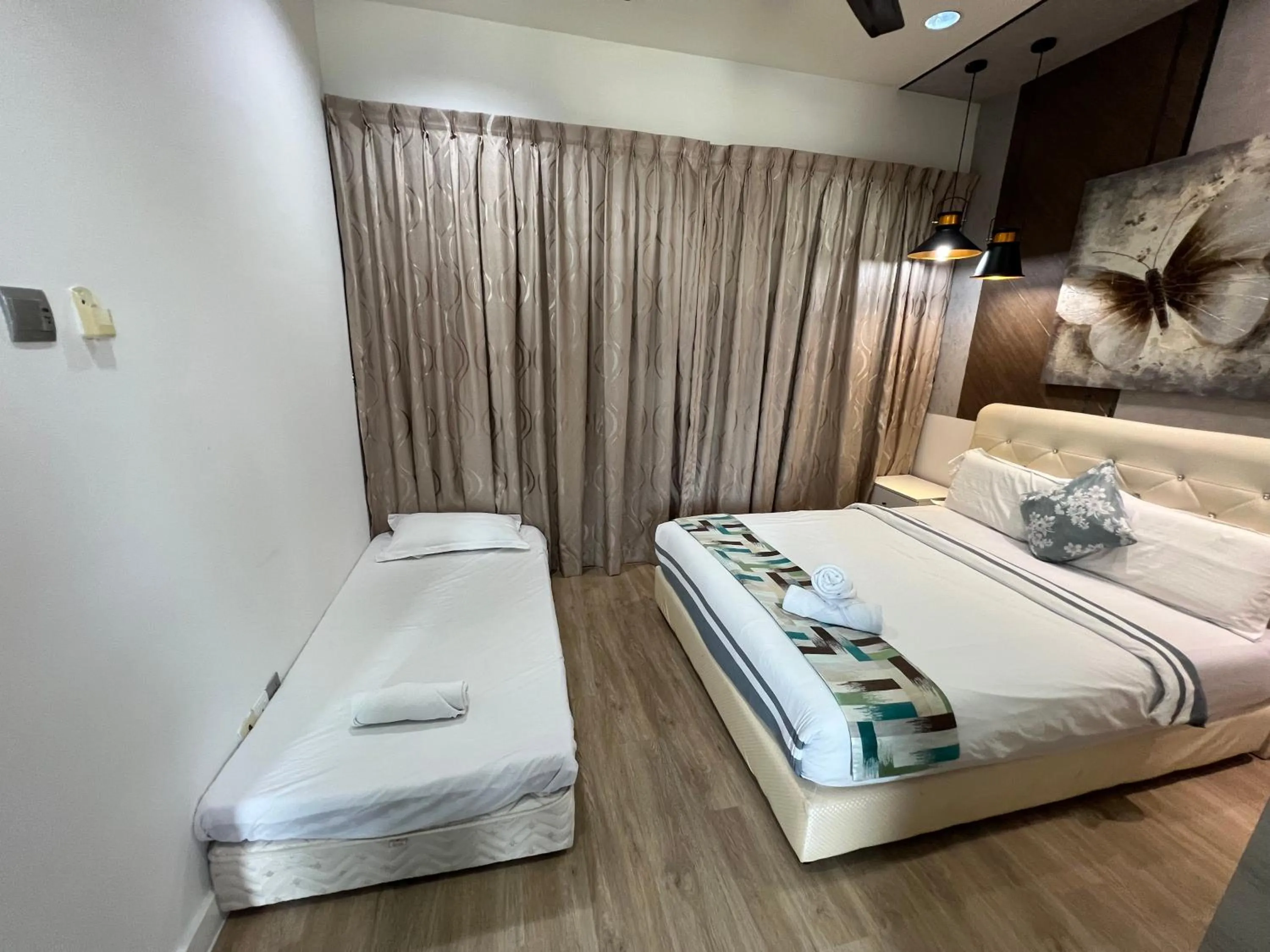 Bed in Borneo Coastal Residence @ IMAGO Mall