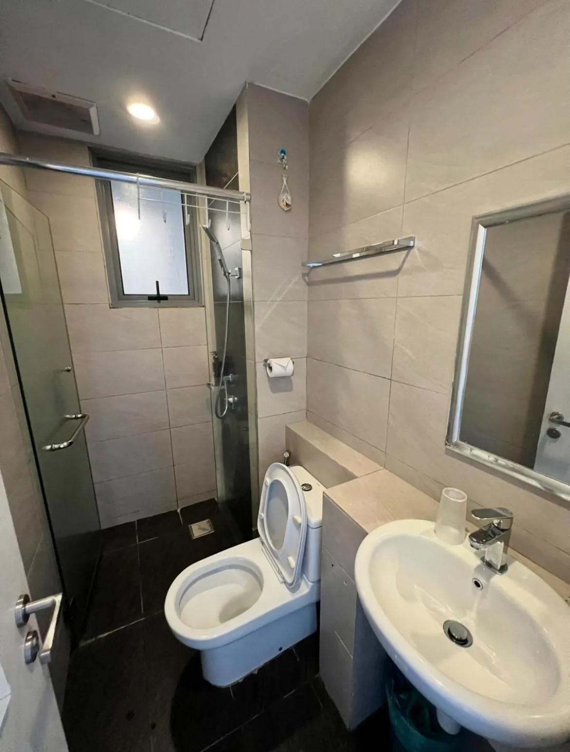 Shower in Borneo Coastal Residence @ IMAGO Mall