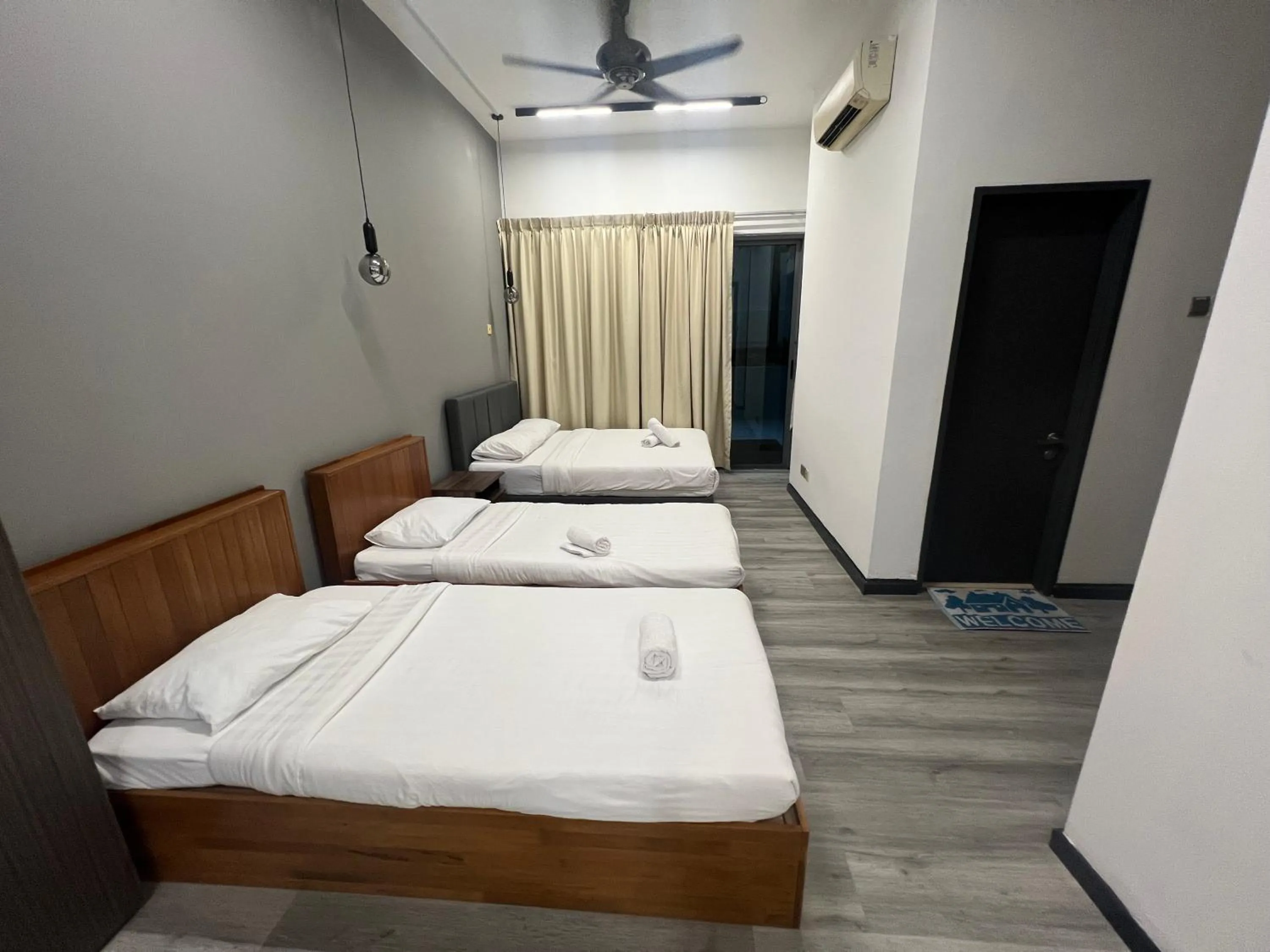 Bedroom, Bed in Borneo Coastal Residence @ IMAGO Mall